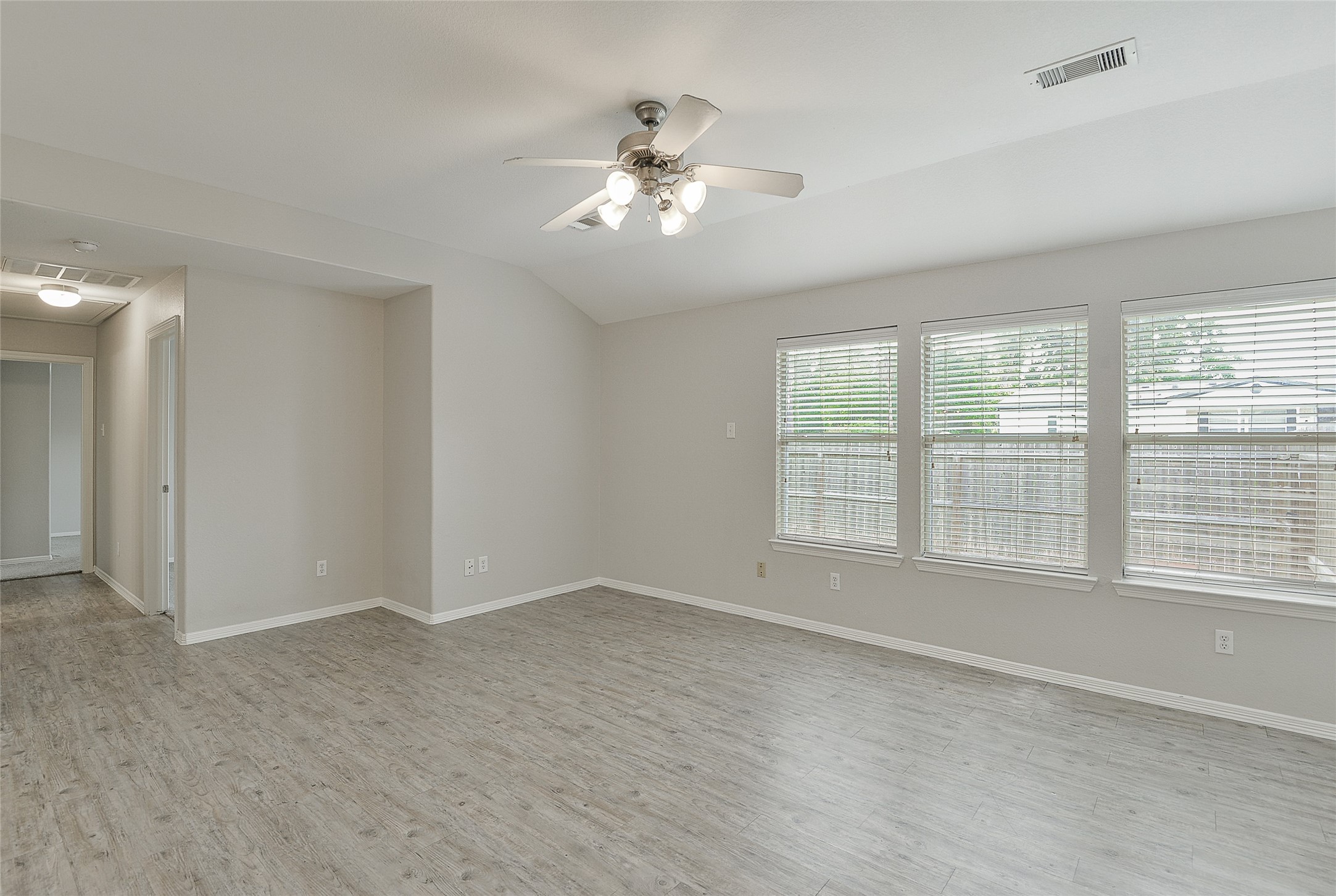 24415 Strong Pine Drive Property Photo 6