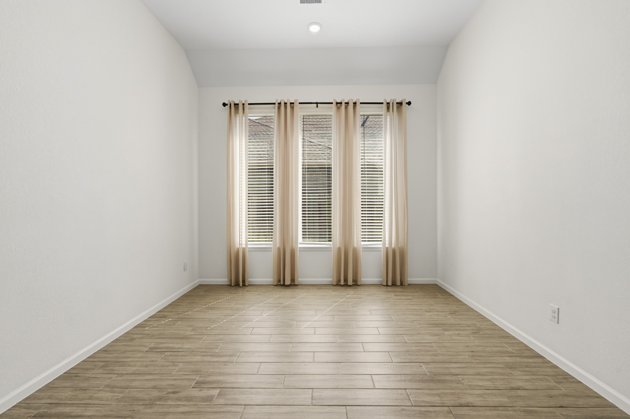 3623 Richglen Court Property Photo 12