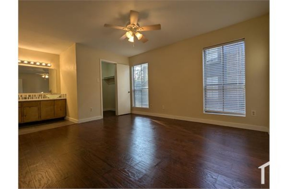 7200 W T C Jester Boulevard 203 Property Photo 2