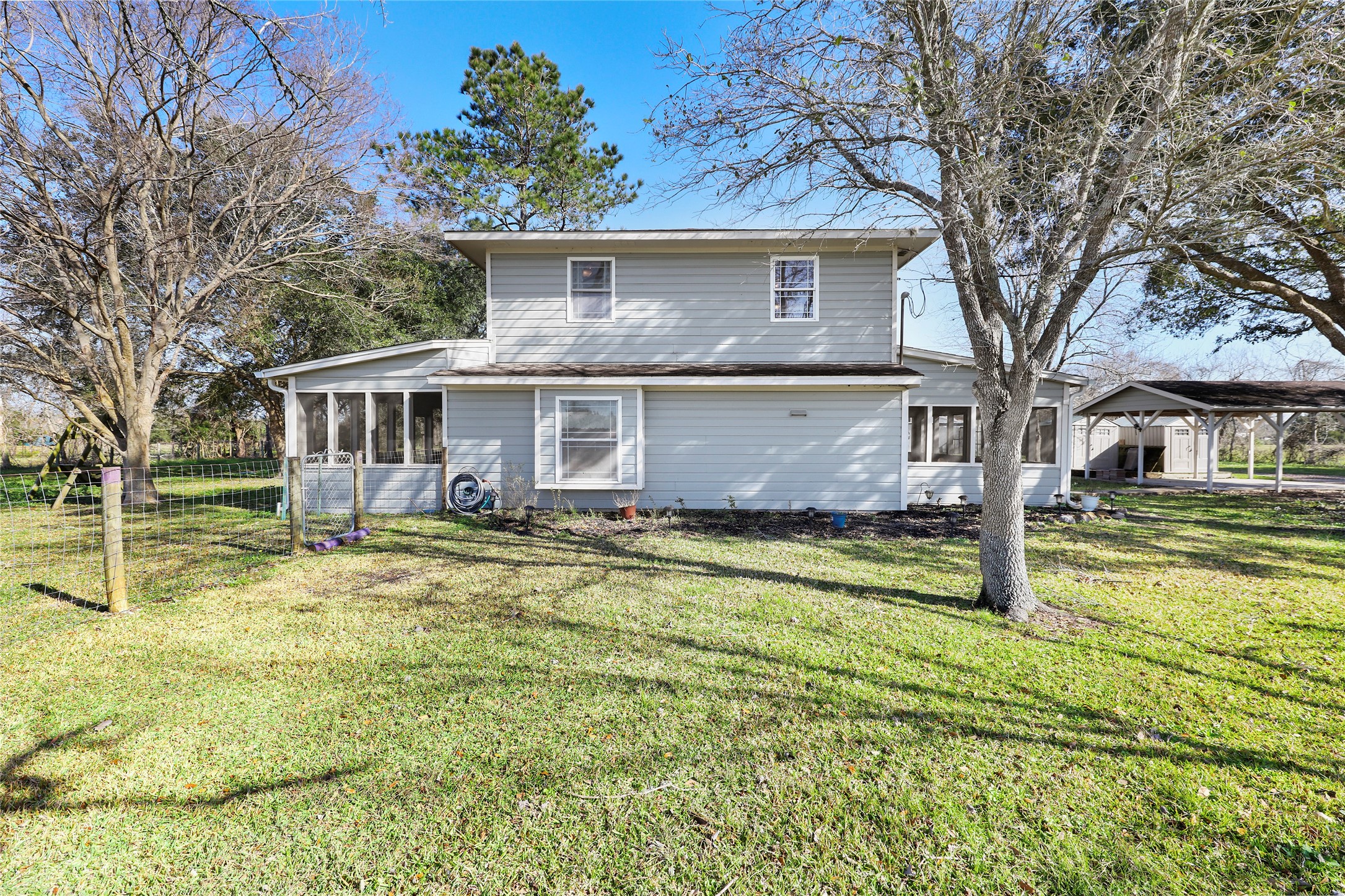1720 Dahlstrom Road Property Photo 1