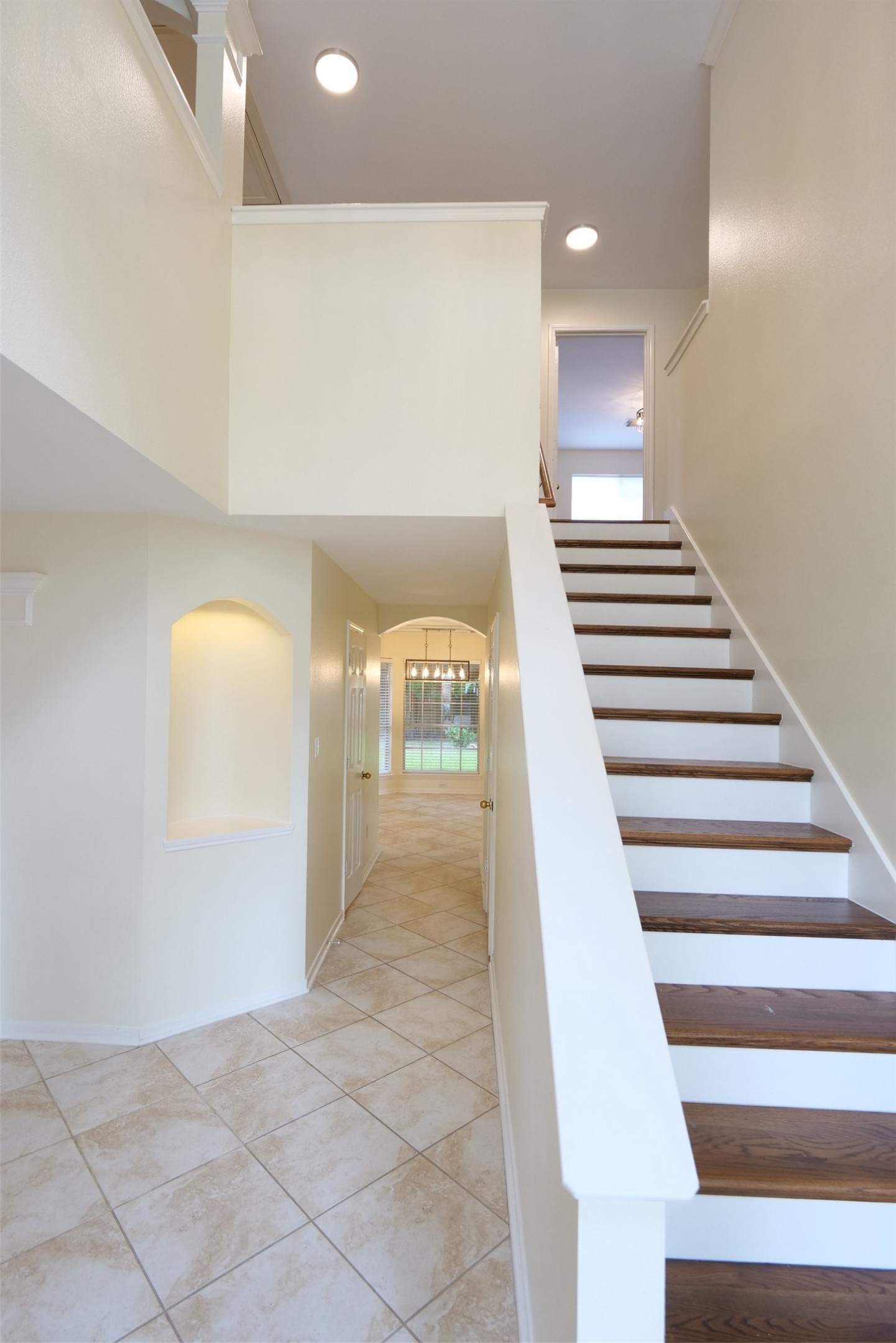 23822 Hopewell Drive Property Photo 3