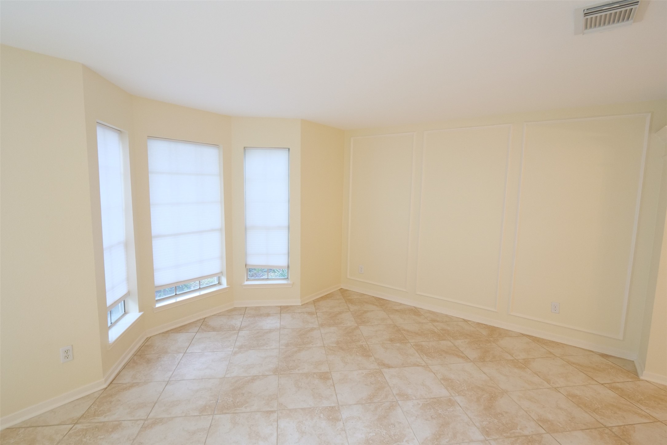 23822 Hopewell Drive Property Photo 4