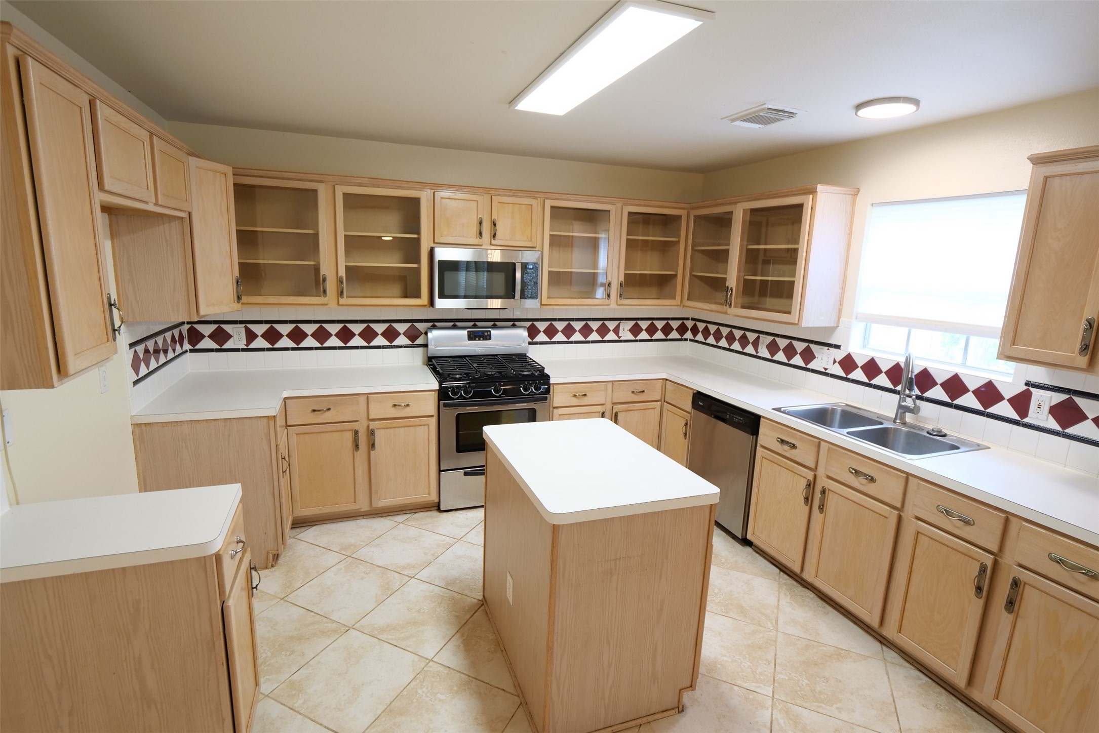 23822 Hopewell Drive Property Photo 10