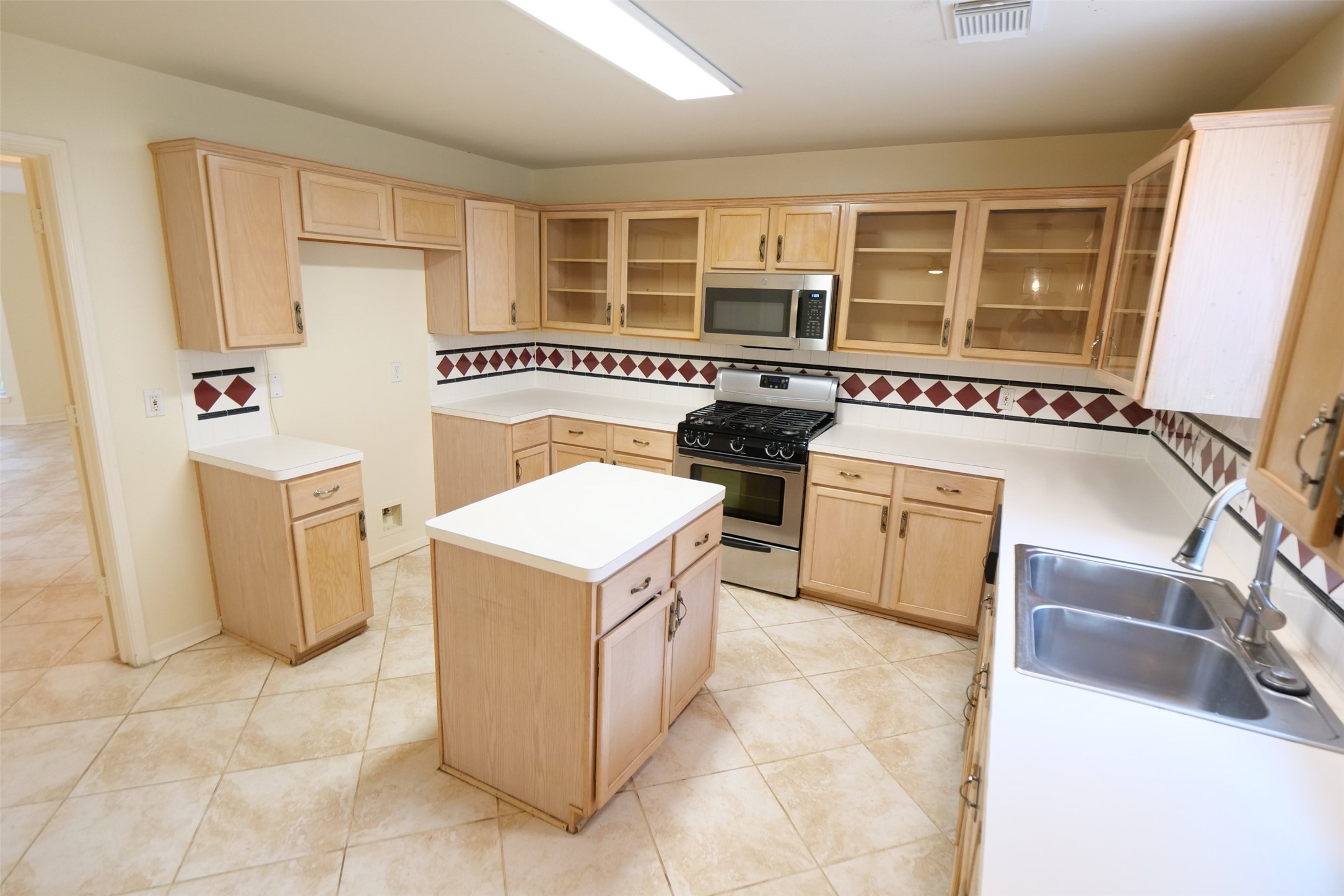 23822 Hopewell Drive Property Photo 11