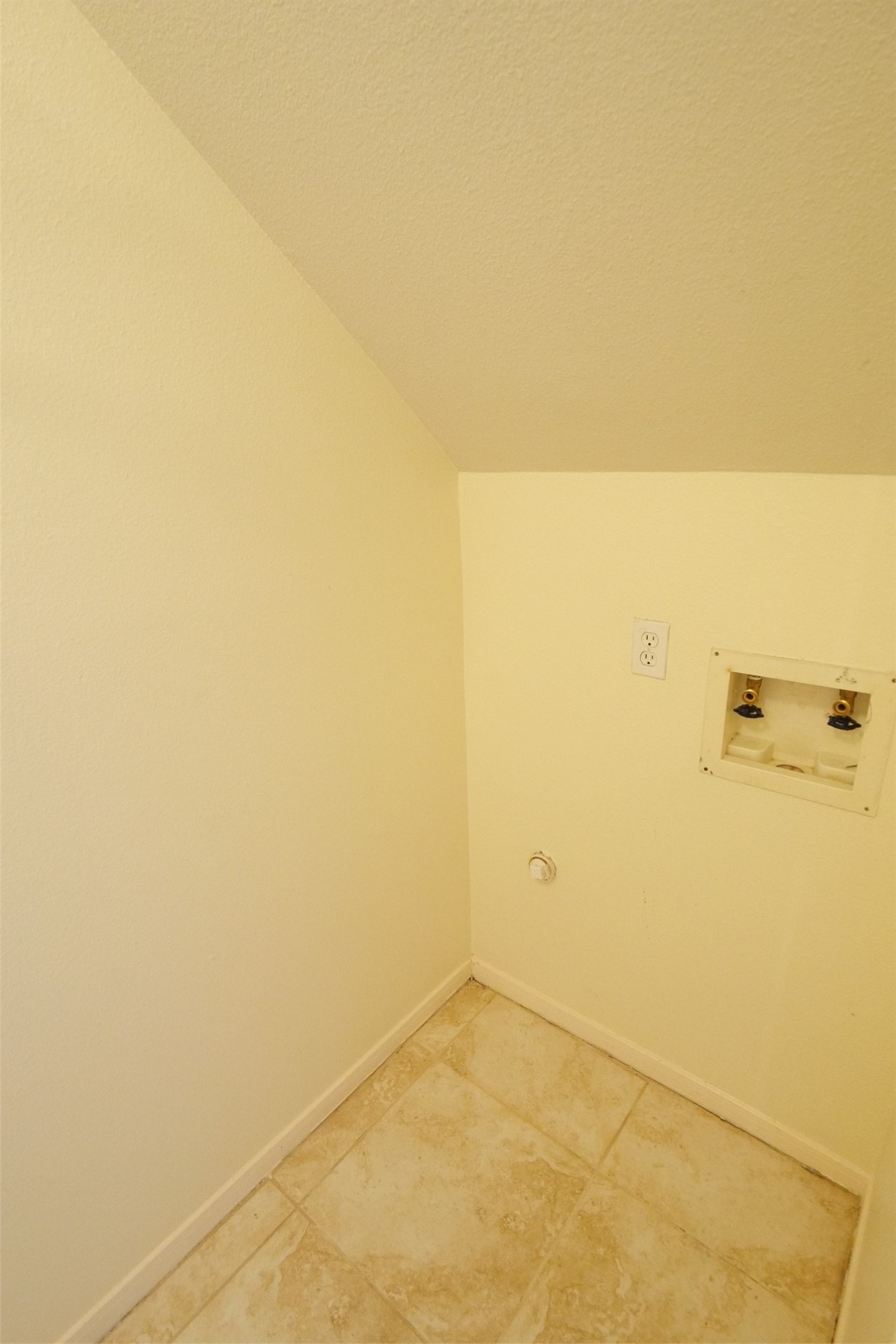 23822 Hopewell Drive Property Photo 18