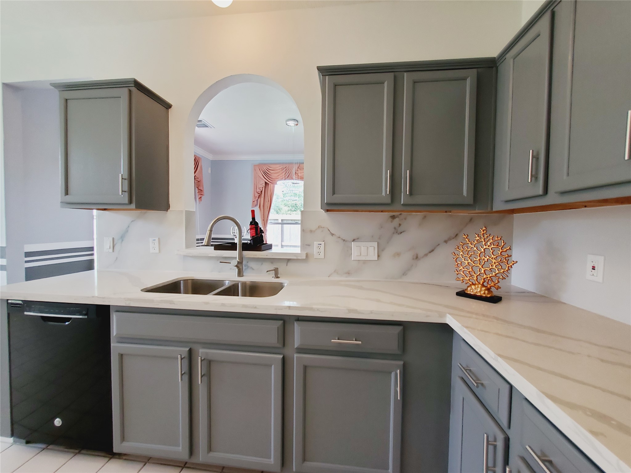 21511 Westcliffe Falls Drive Property Photo 15