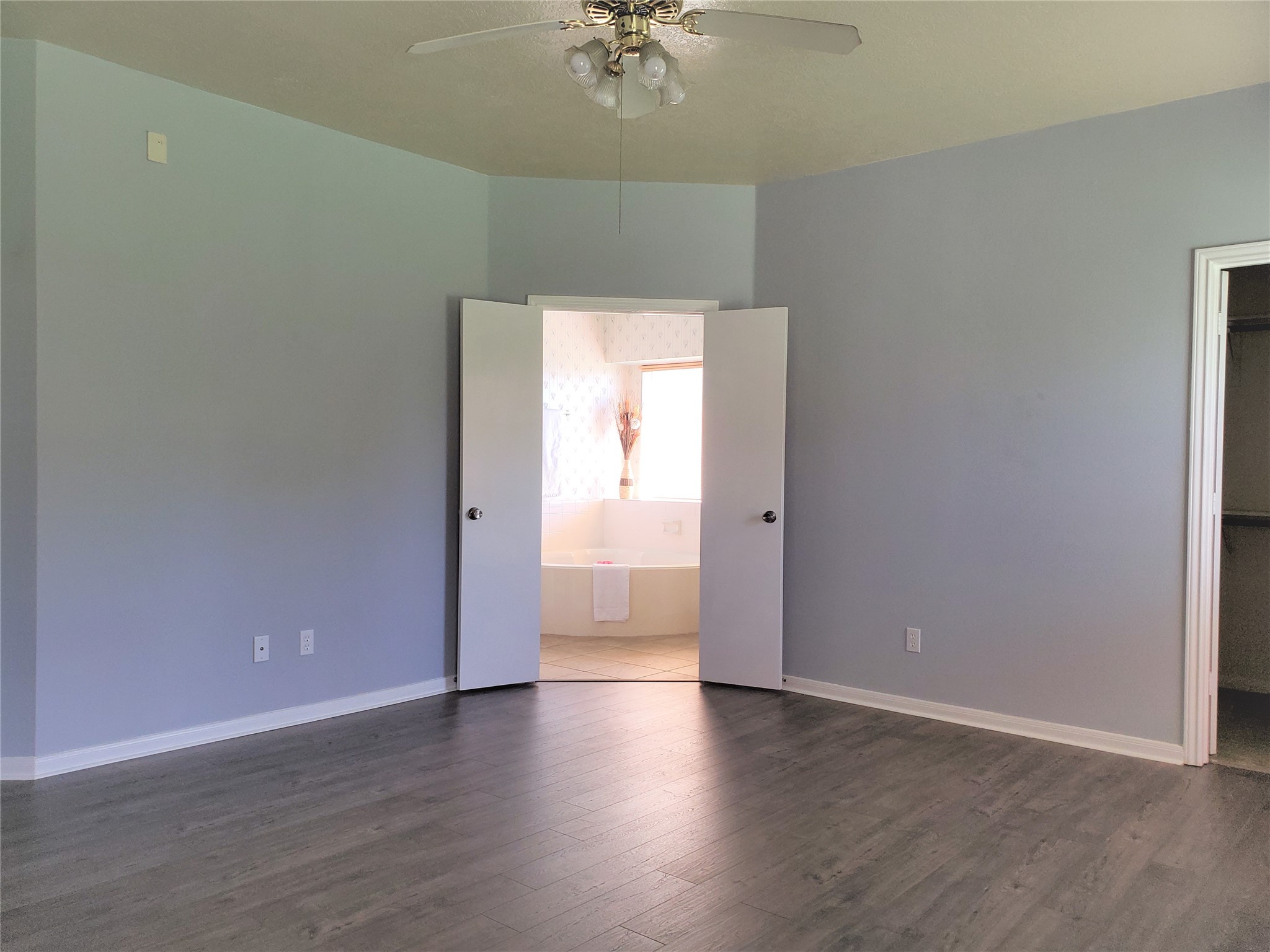 21511 Westcliffe Falls Drive Property Photo 16