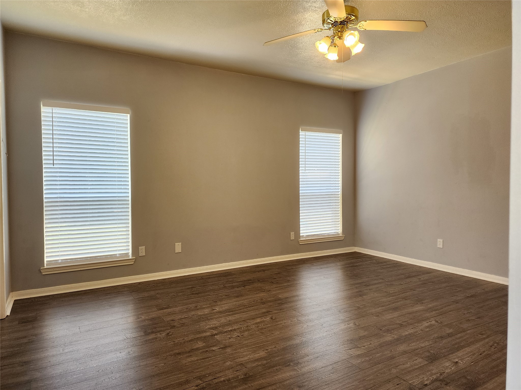 21511 Westcliffe Falls Drive Property Photo 17