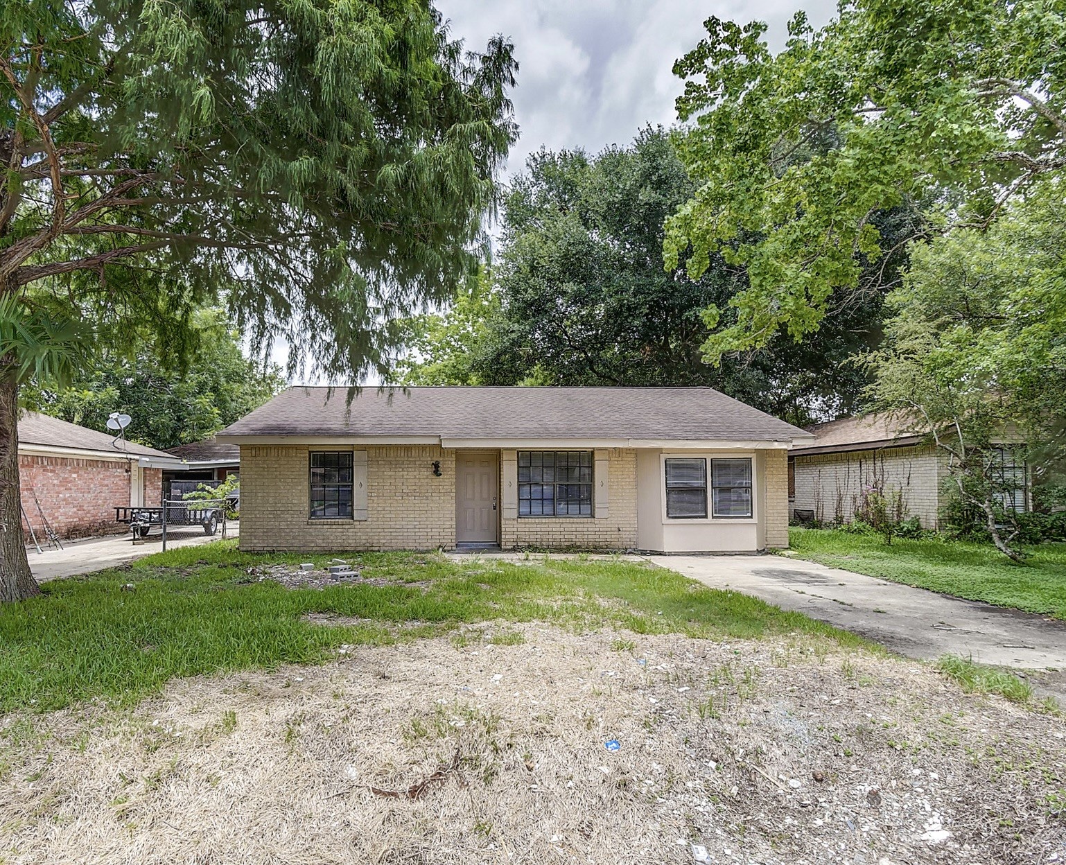 1723 Avenue B Property Photo 1