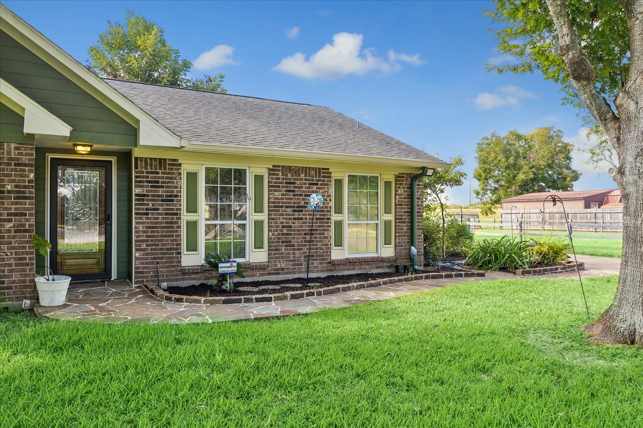 2903 Michael Wayne Road Property Photo 6
