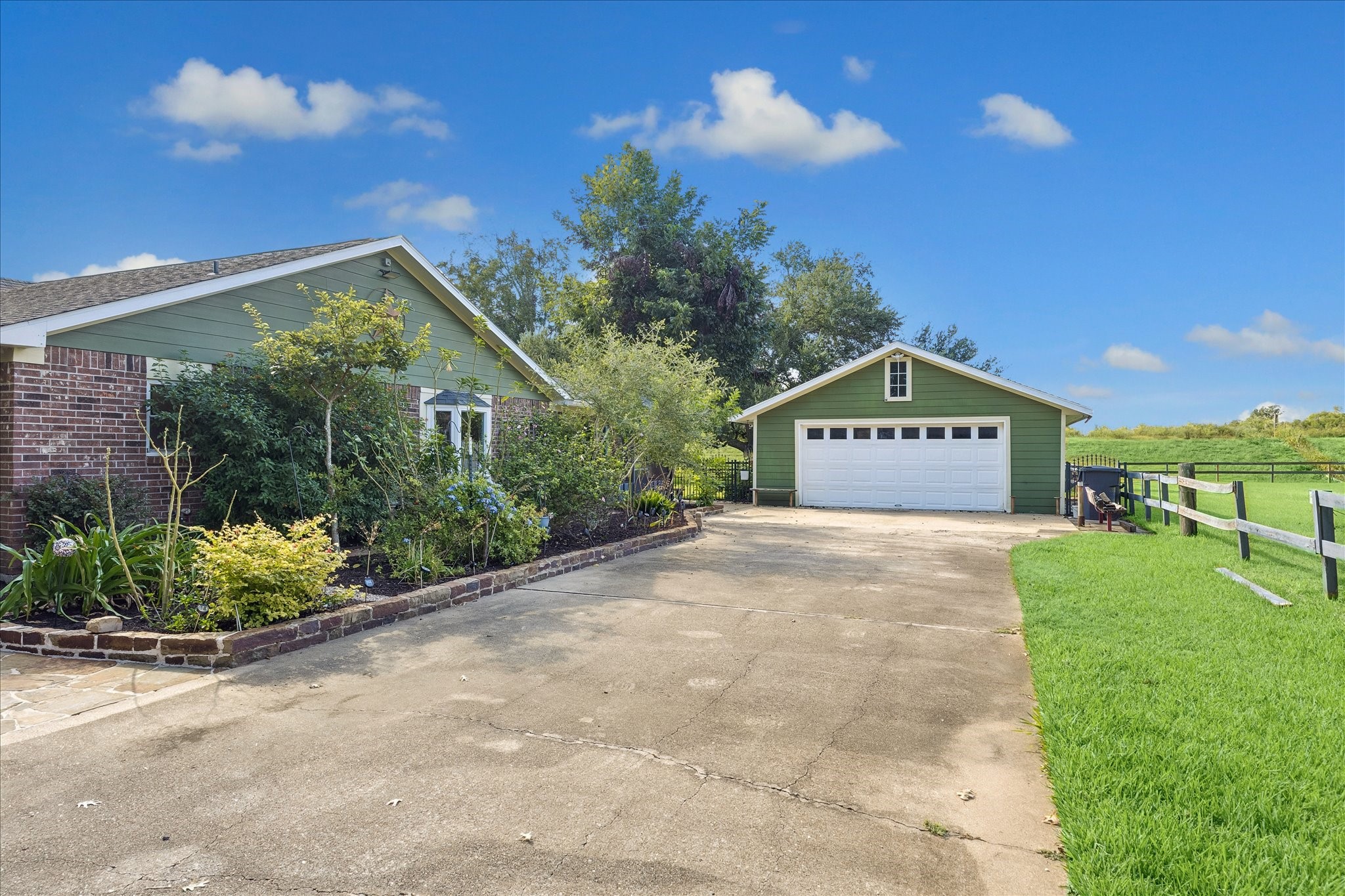 2903 Michael Wayne Road Property Photo 7