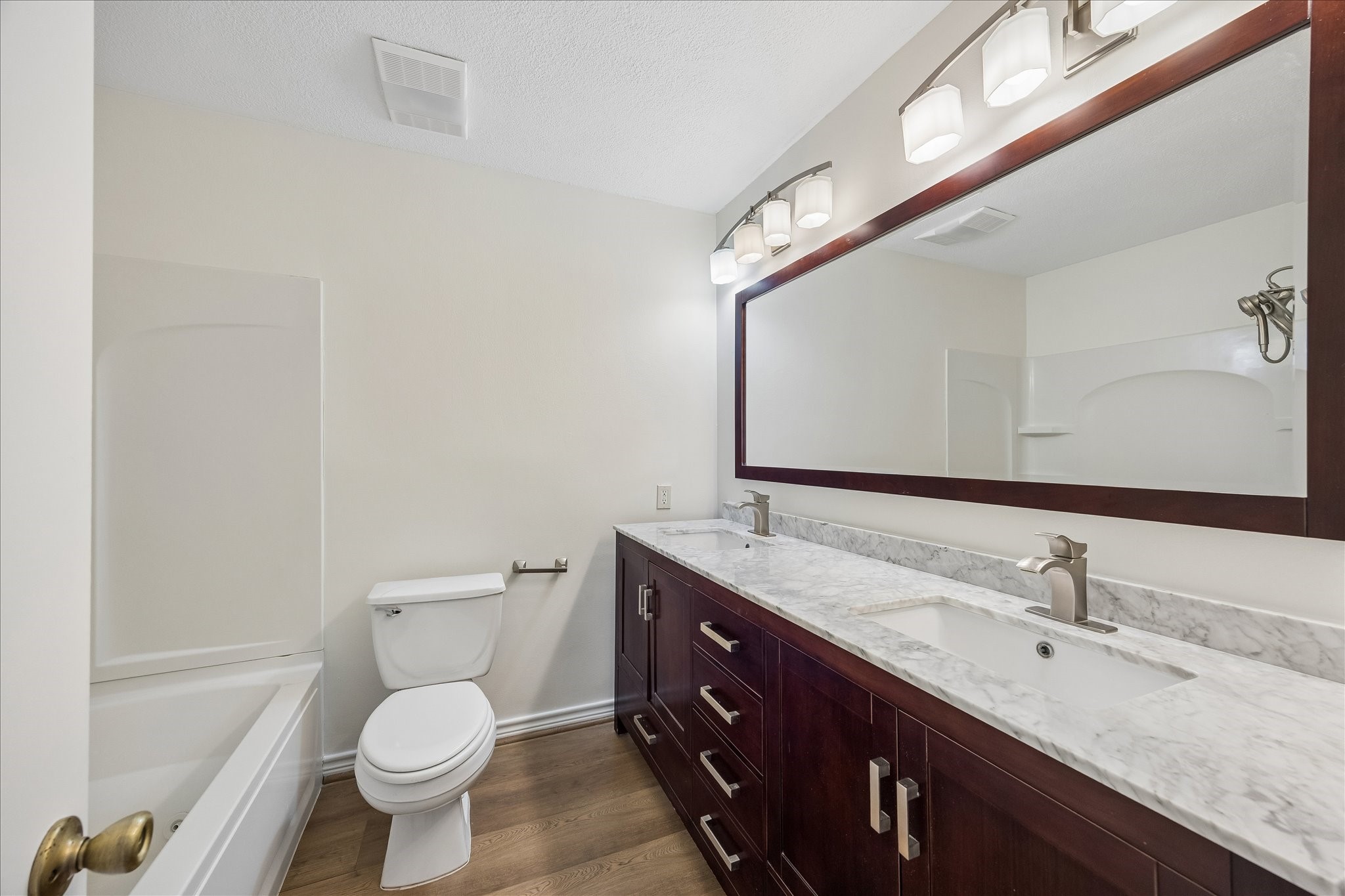 2903 Michael Wayne Road Property Photo 16