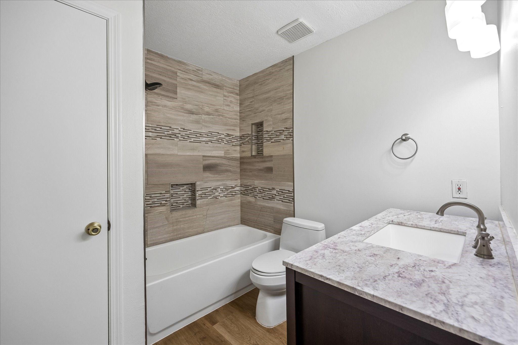 2903 Michael Wayne Road Property Photo 18