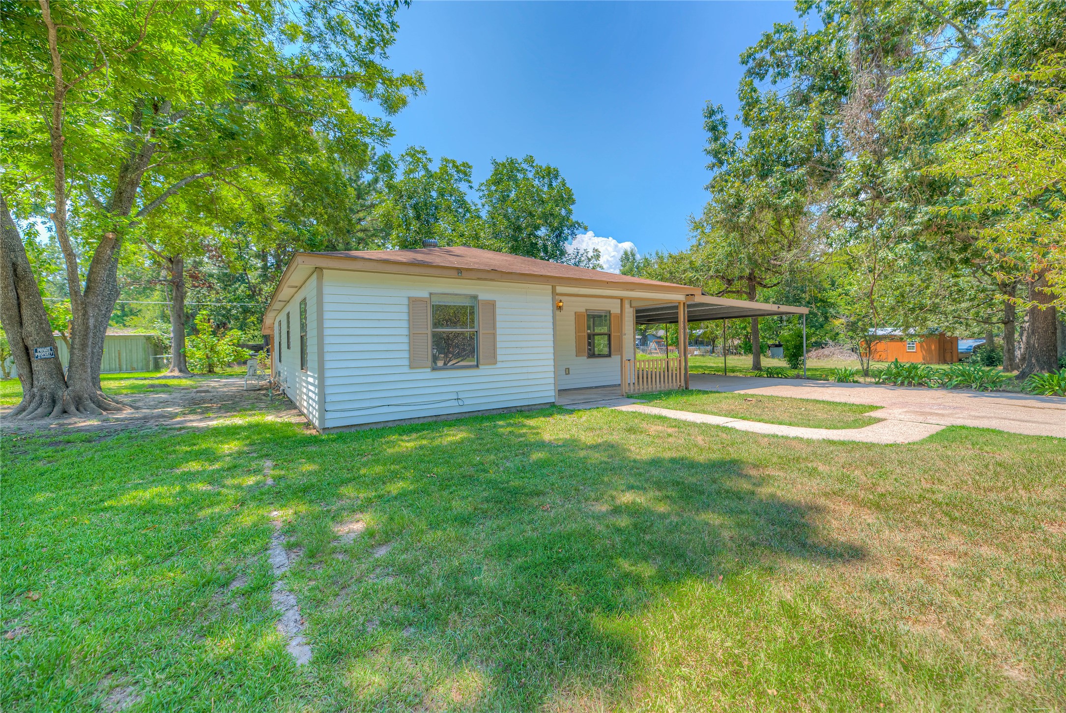 305 Oak Ridge Drive Property Photo 24