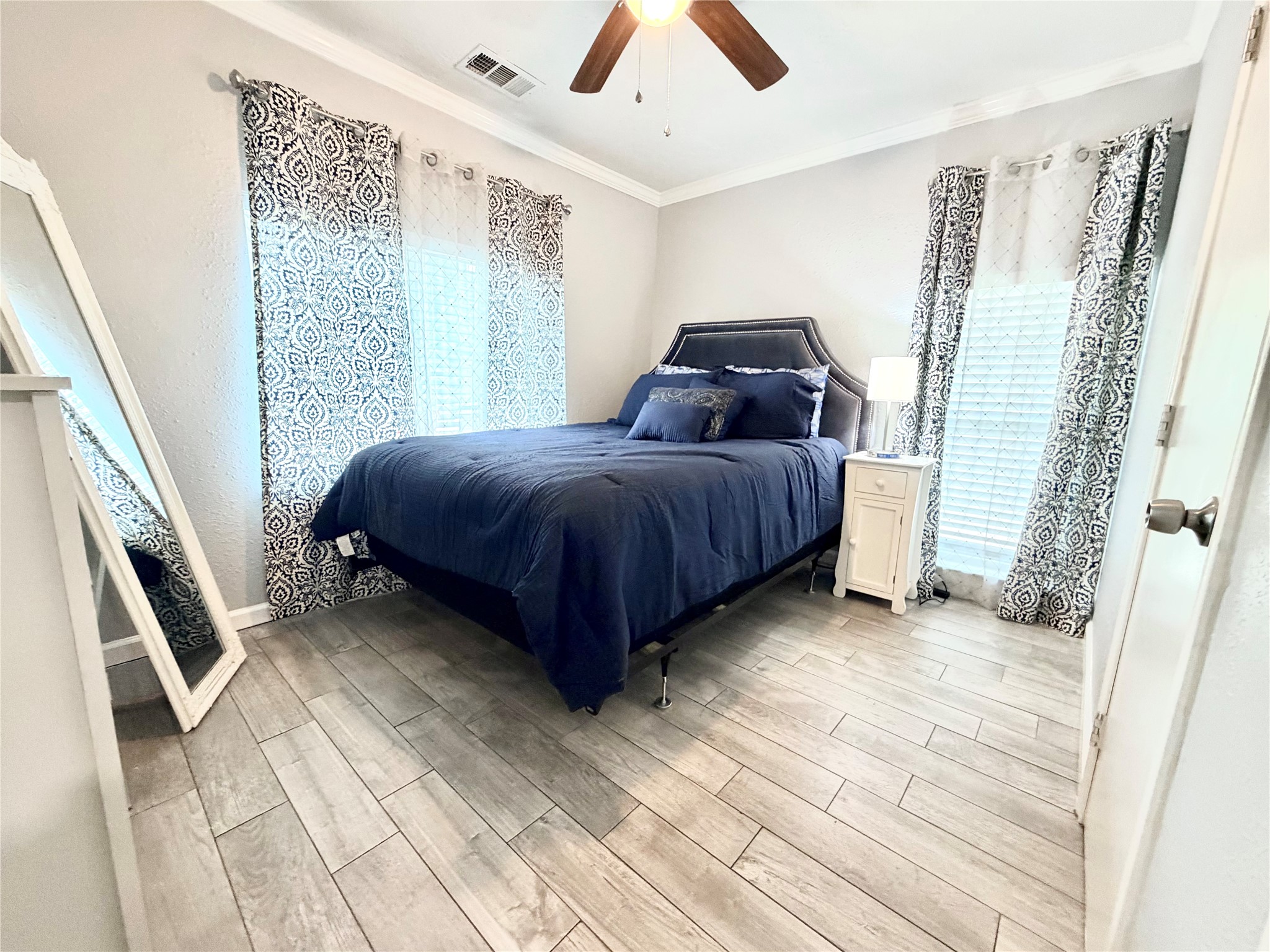 8821 Woodruff Street Property Photo 10