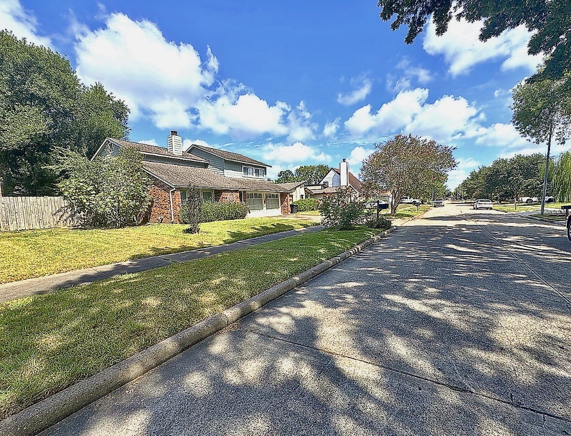 7302 Treewater Drive Property Photo 3