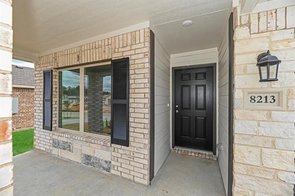 8213 Red Spruce Street Property Photo 3