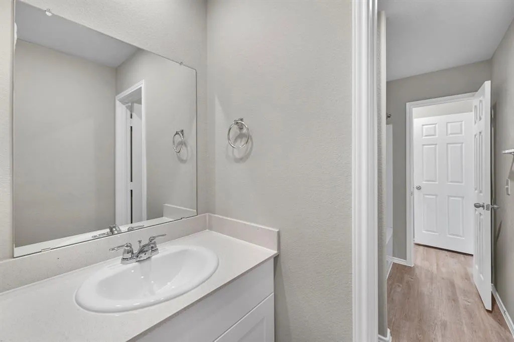8213 Red Spruce Street Property Photo 5