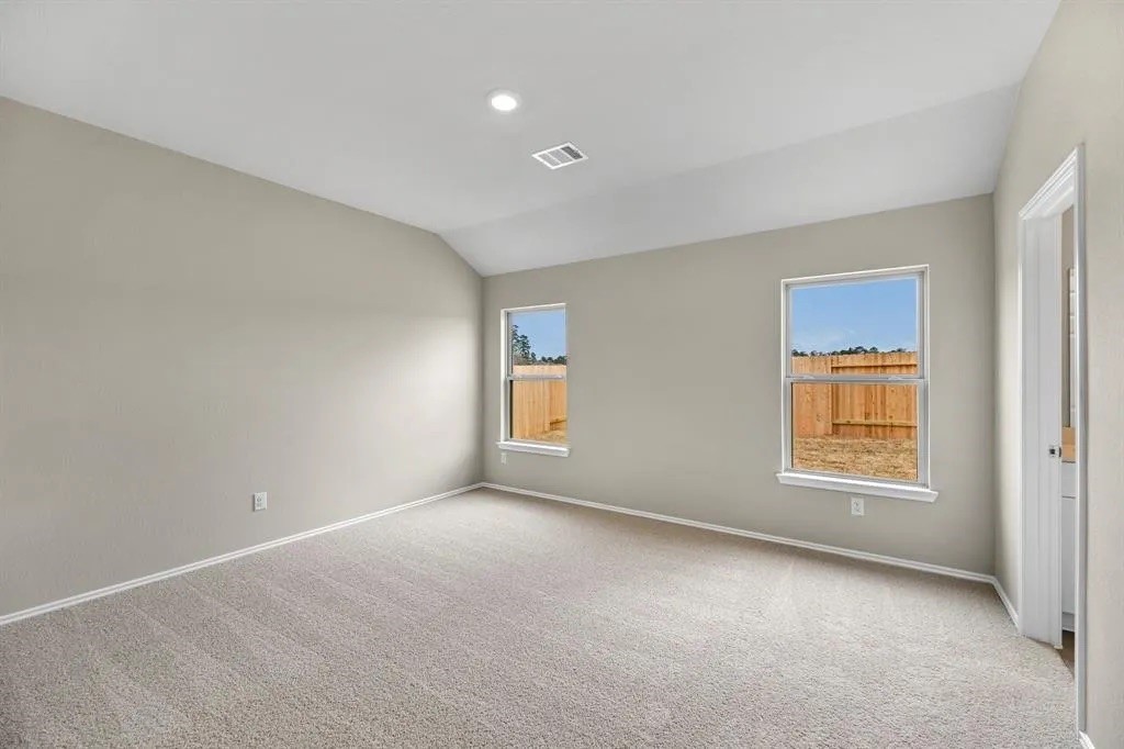 8213 Red Spruce Street Property Photo 6