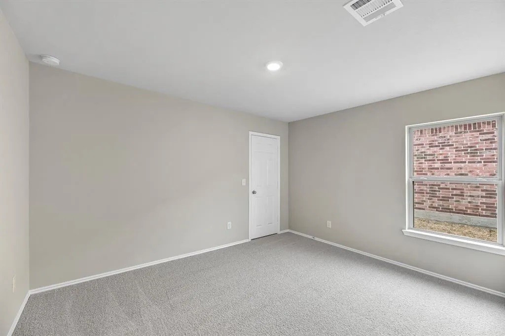8213 Red Spruce Street Property Photo 13