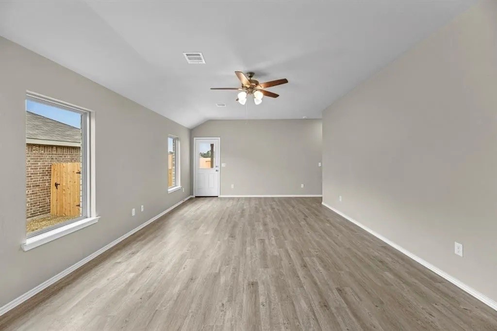 8213 Red Spruce Street Property Photo 24