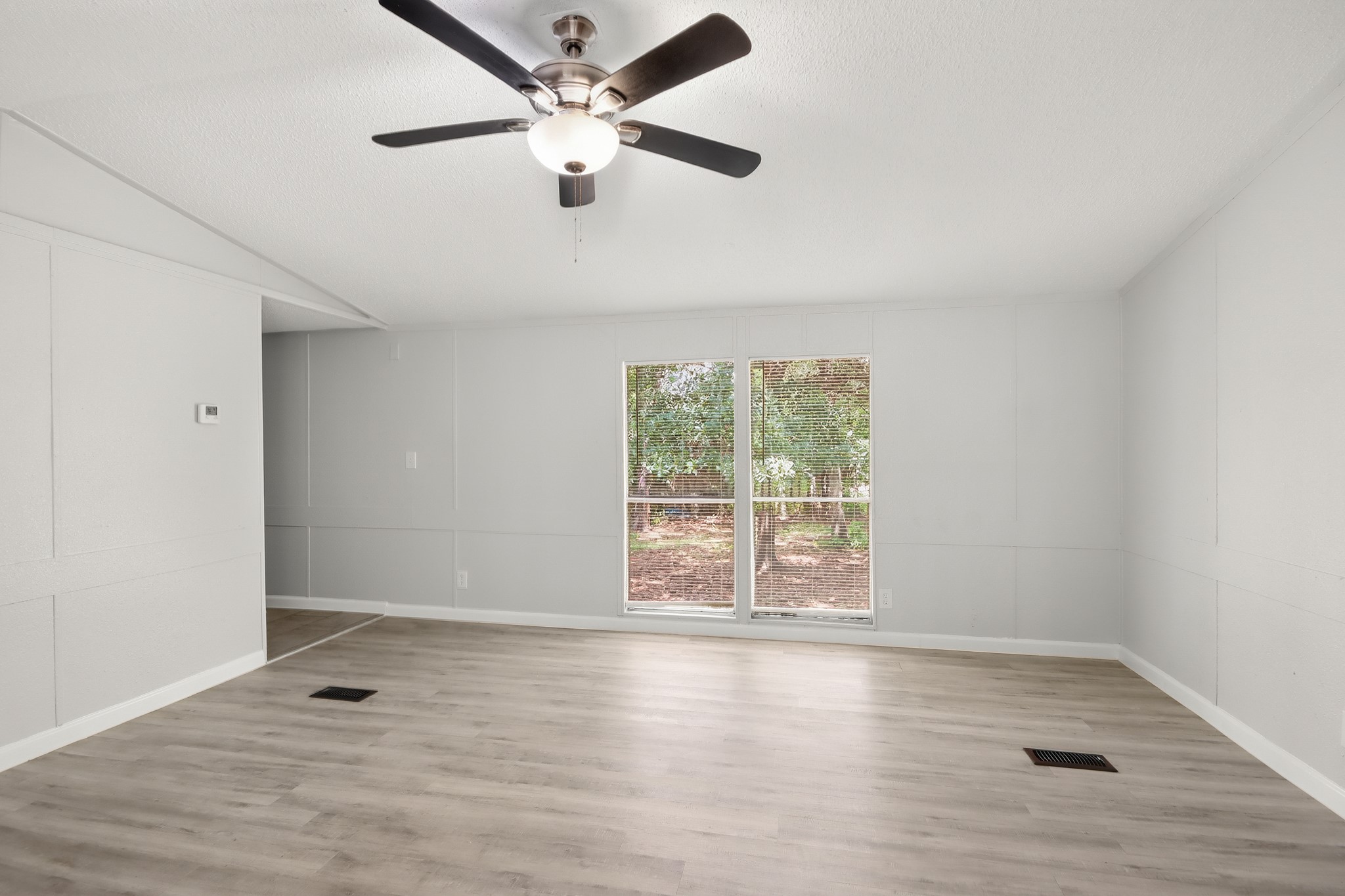 25494 Deepwood Drive B Property Photo 7