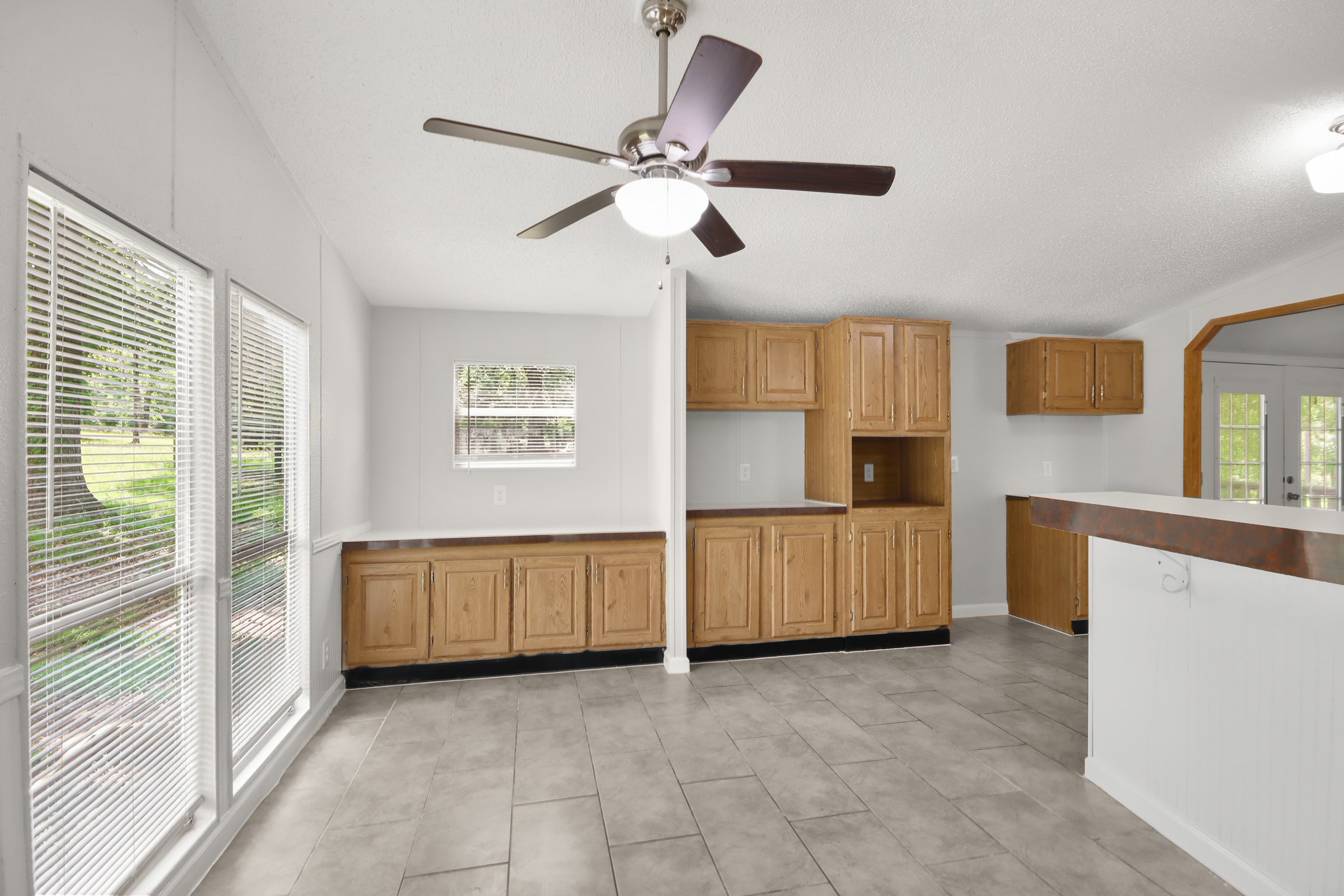 25494 Deepwood Drive B Property Photo 13