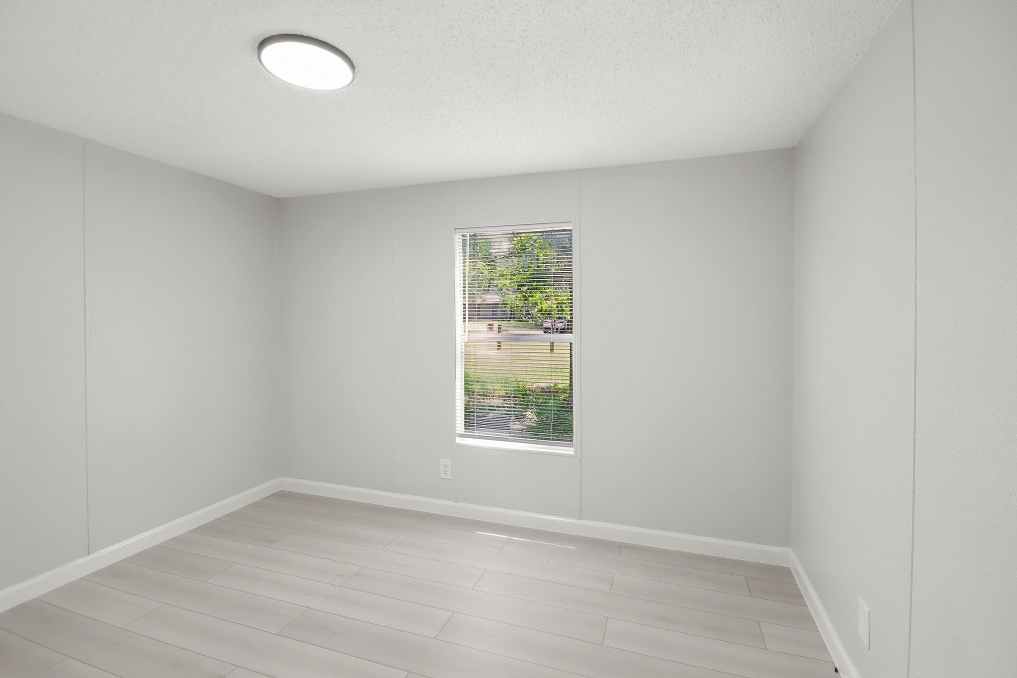 25494 Deepwood Drive B Property Photo 19