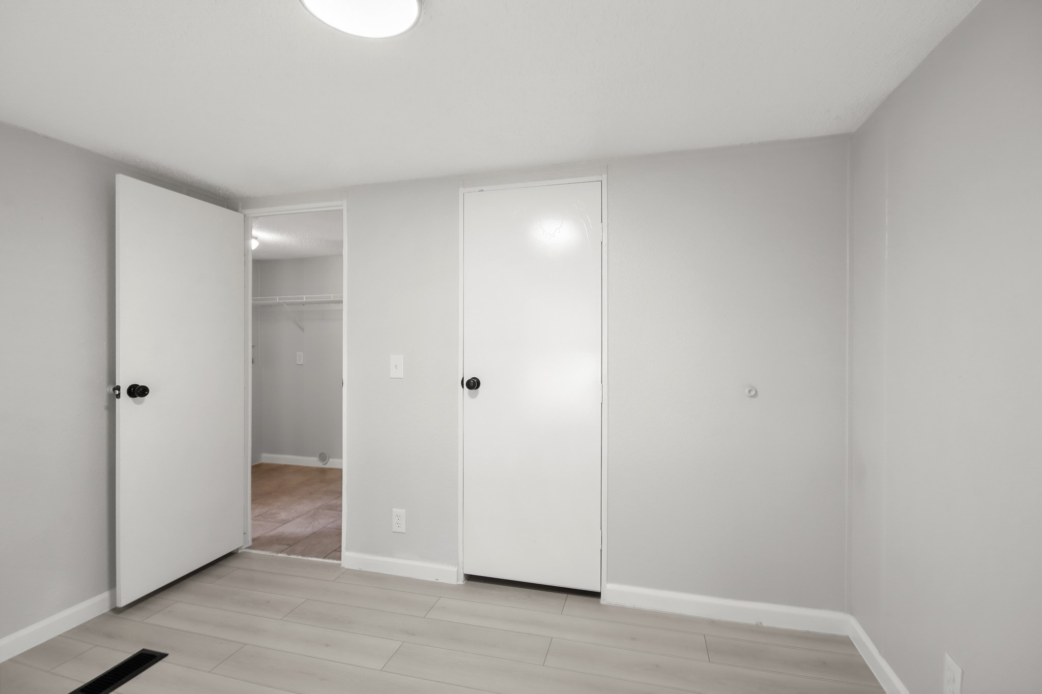 25494 Deepwood Drive B Property Photo 20