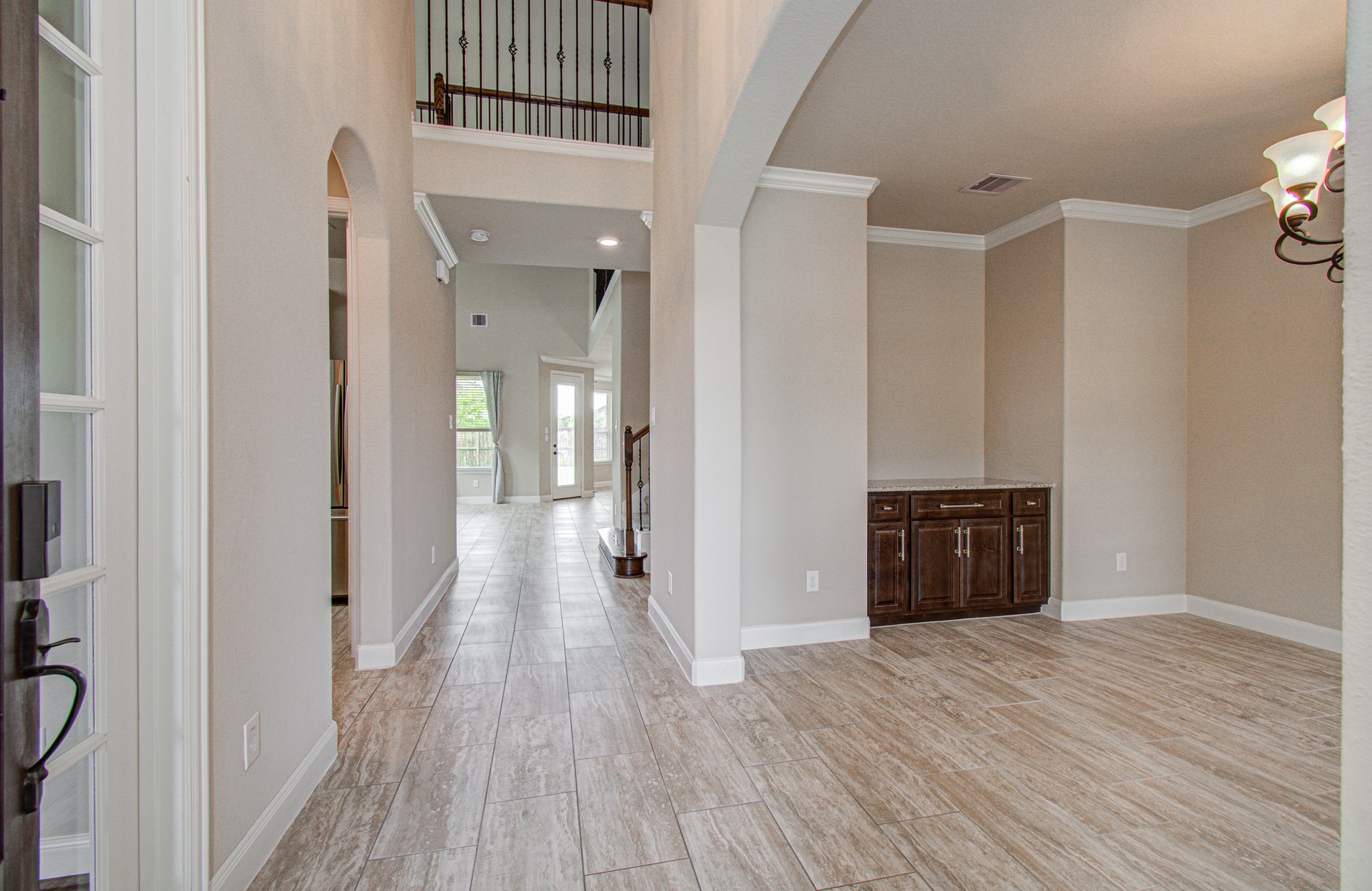 15427 Dundas Drive Property Photo 3