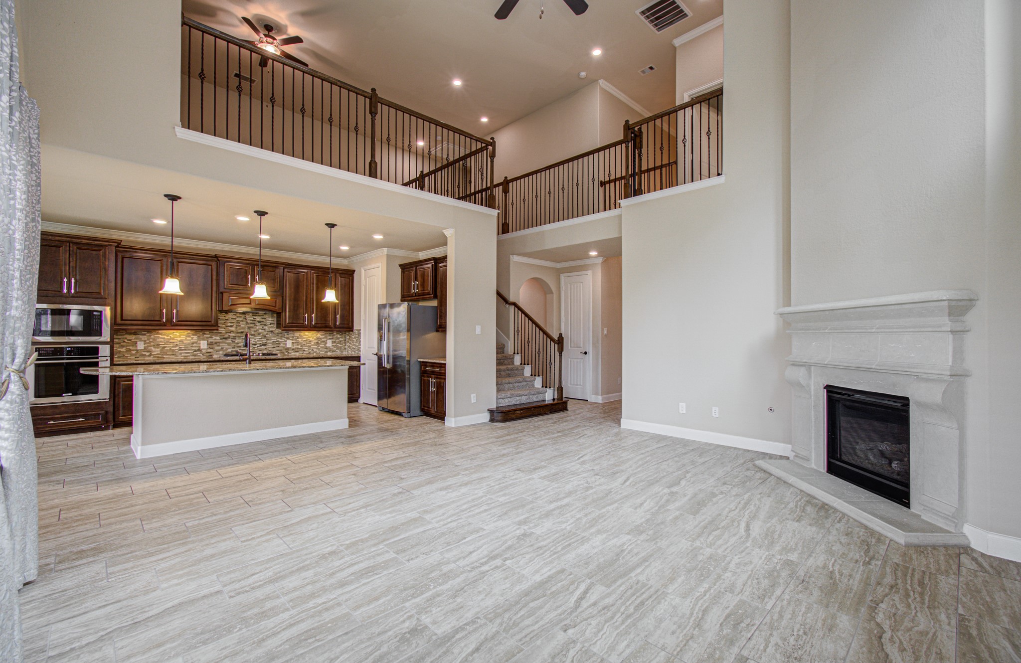 15427 Dundas Drive Property Photo 8