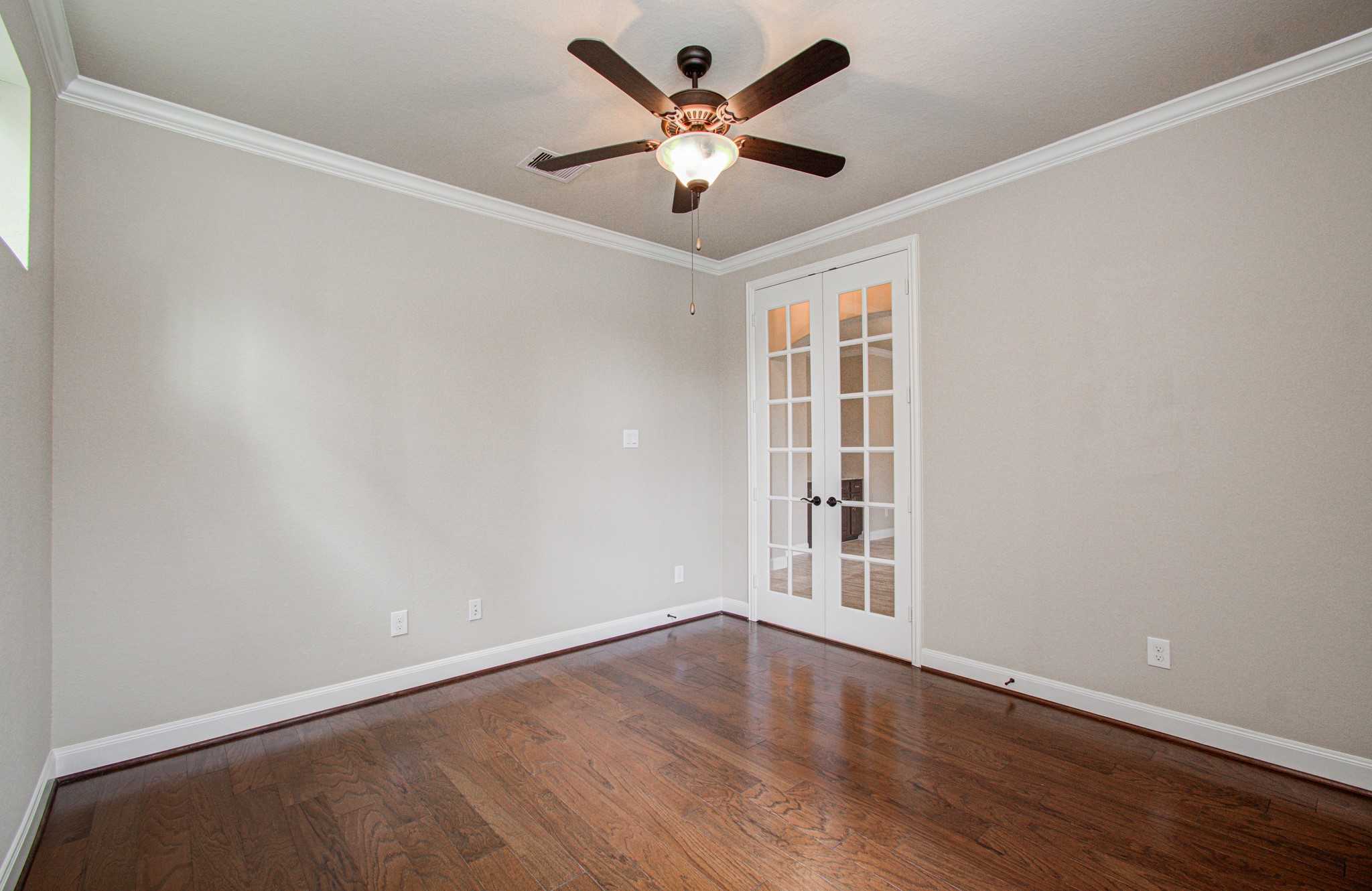 15427 Dundas Drive Property Photo 13
