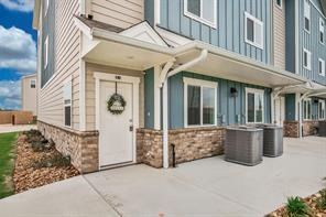 21155 Gosling Road 12d Property Photo 2