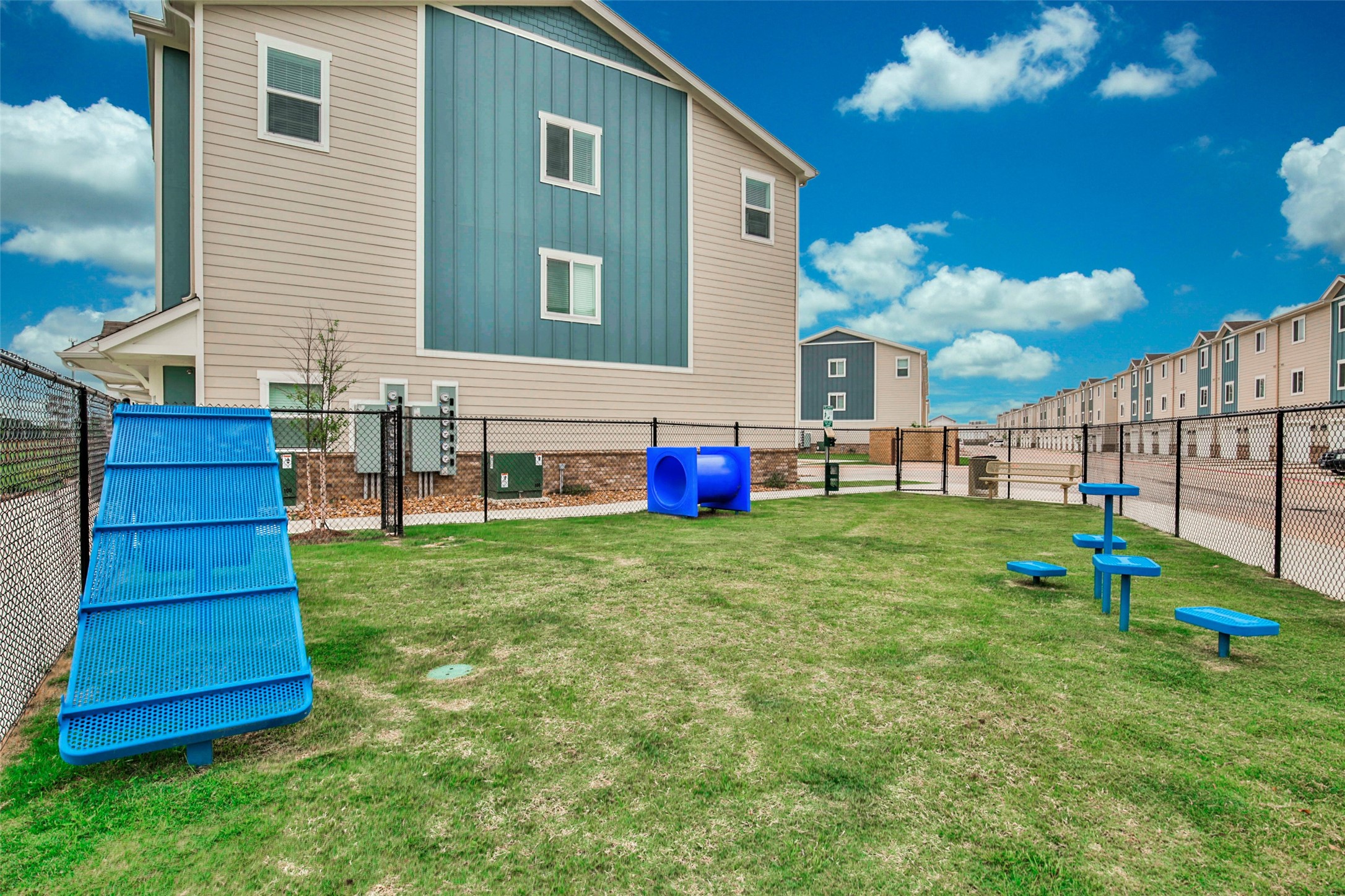 21155 Gosling Road 12d Property Photo 29