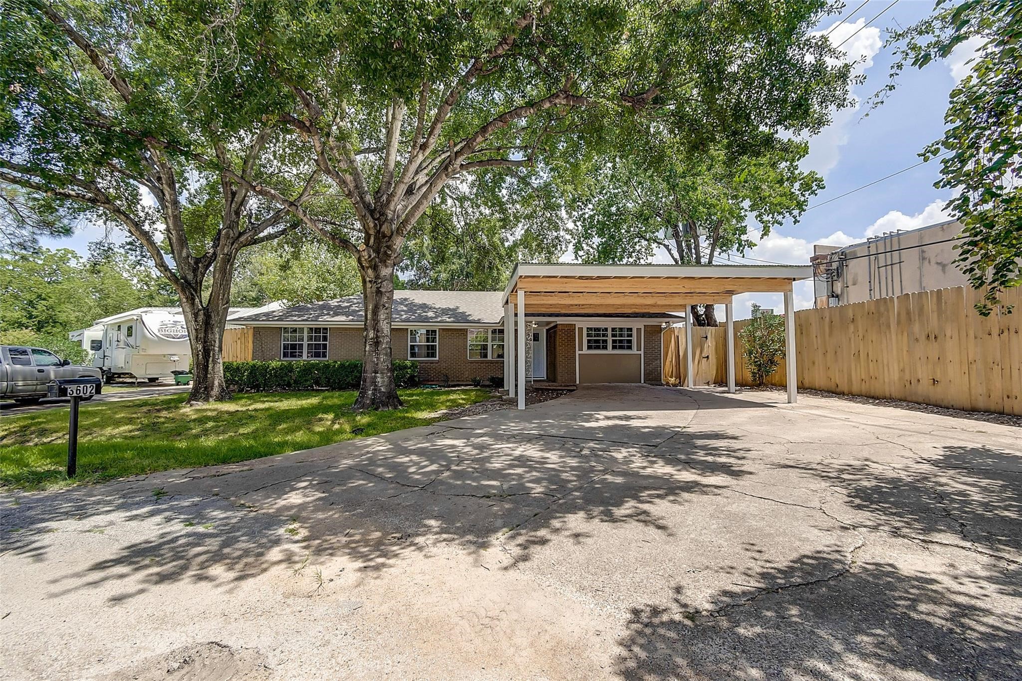 3602 Zoch Lane Property Photo 4
