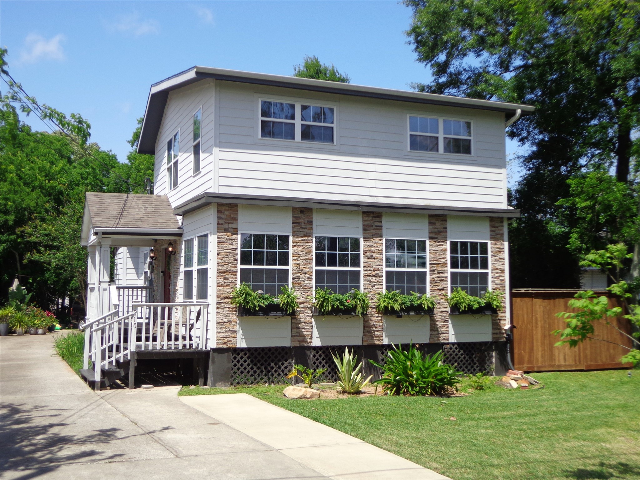 210 Fairfield Street Property Photo