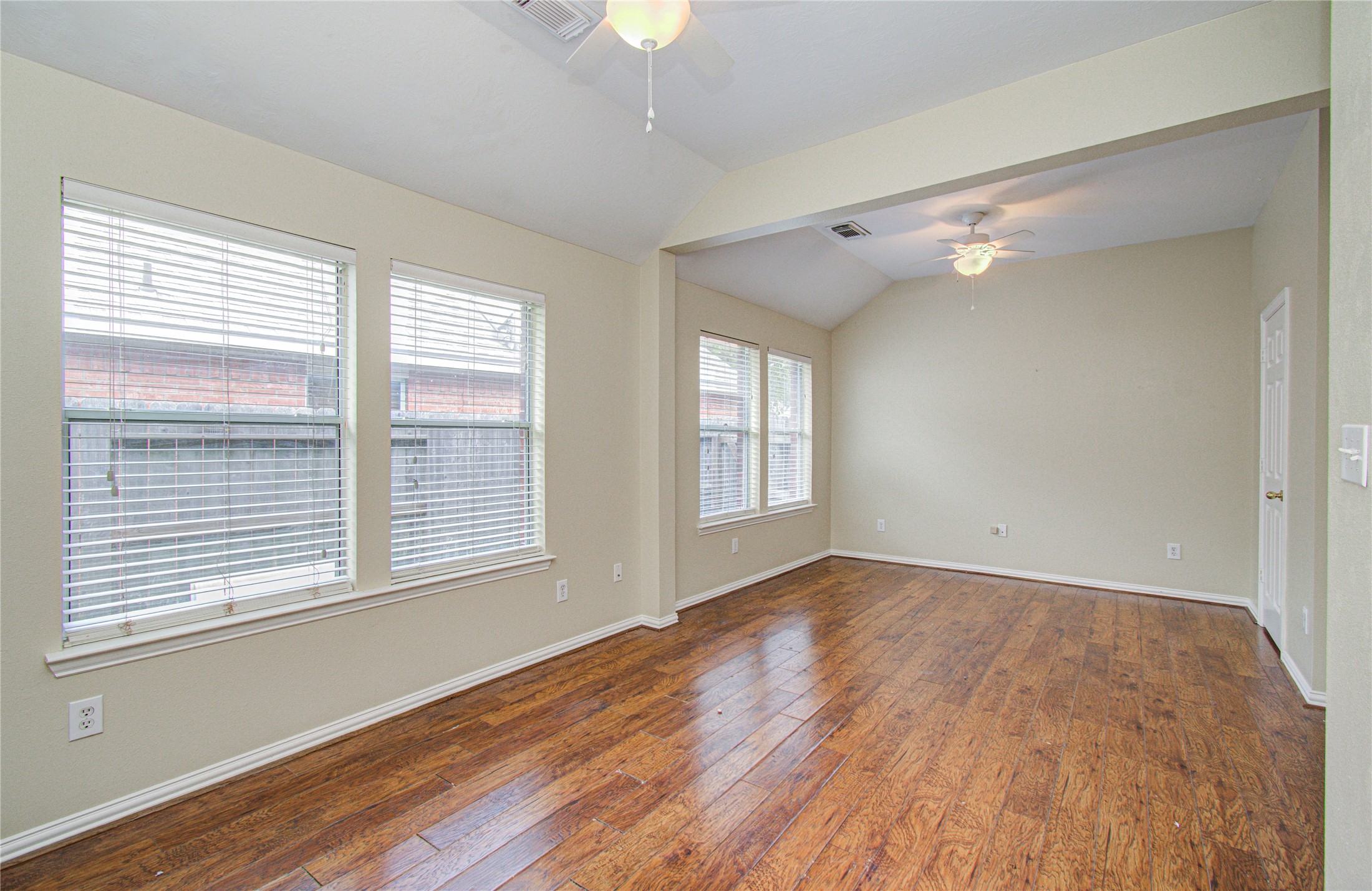 18223 Heathridge Lane Property Photo 14