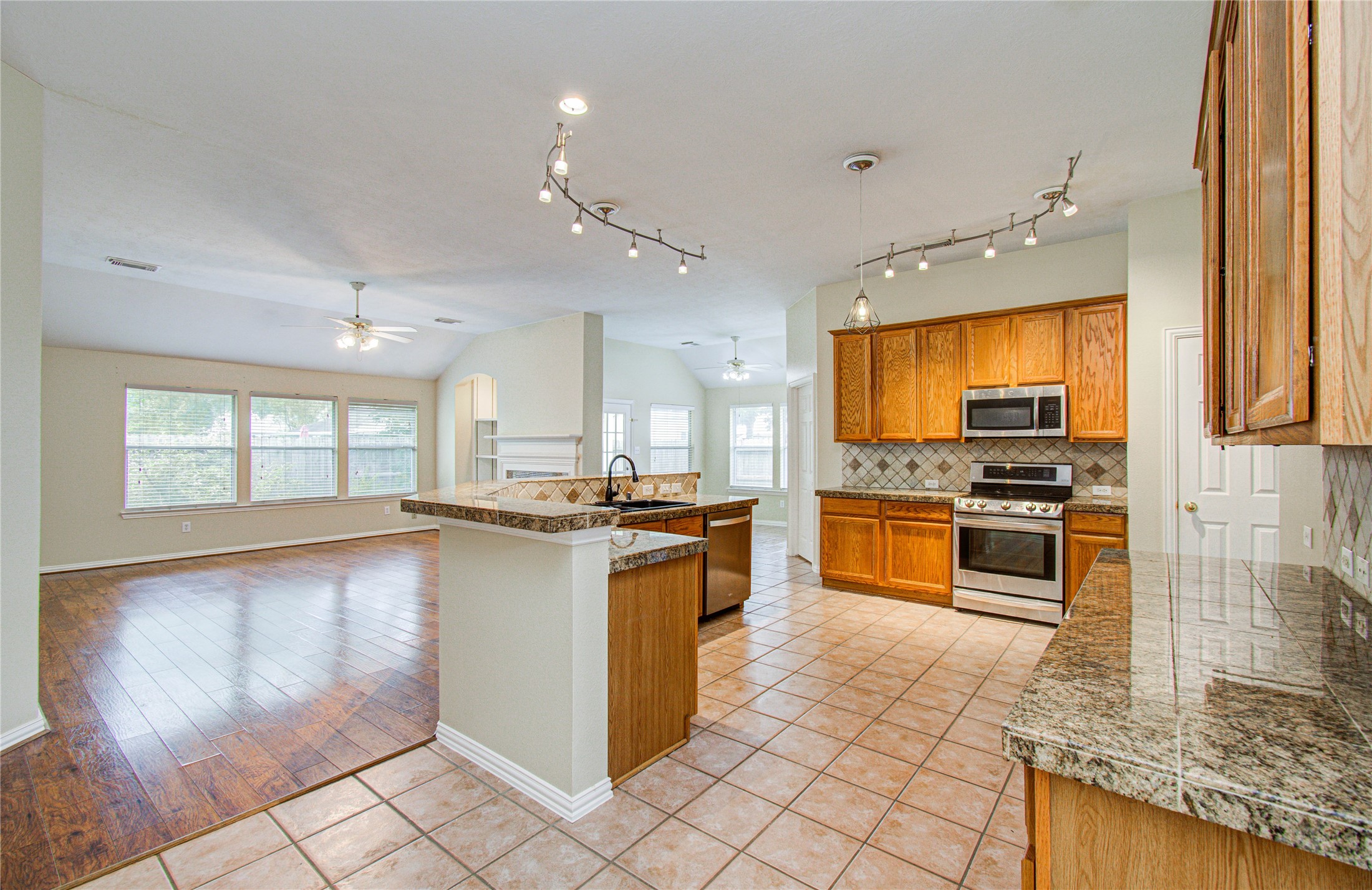 18223 Heathridge Lane Property Photo 18