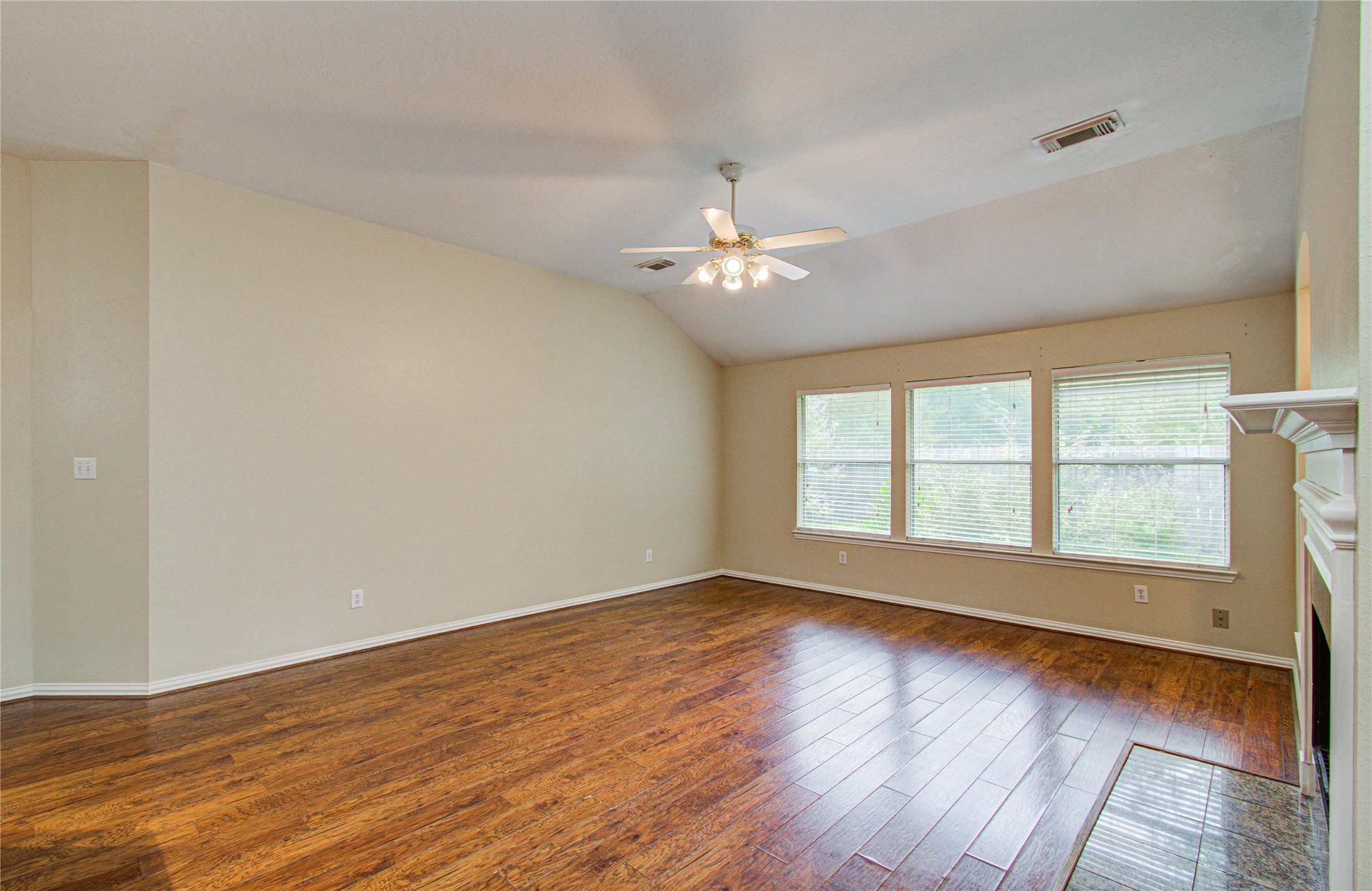 18223 Heathridge Lane Property Photo 28