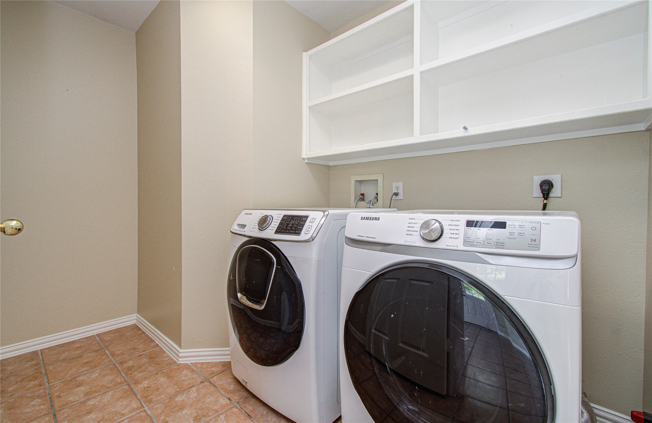 18223 Heathridge Lane Property Photo 33