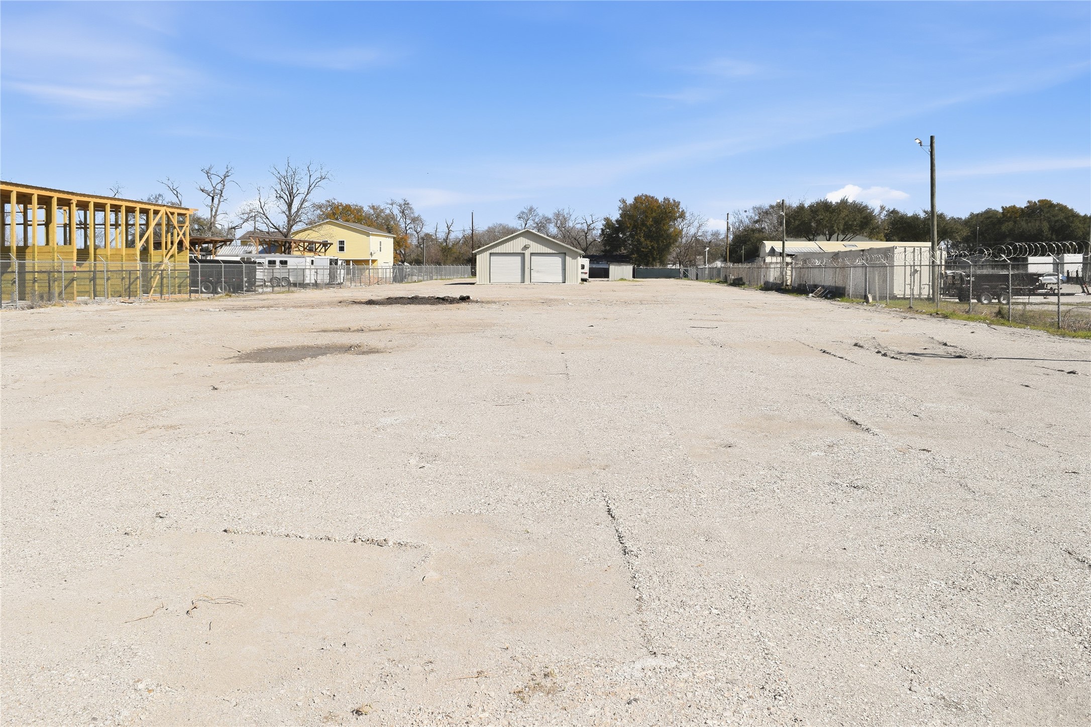 12123 West Dr Property Photo 2