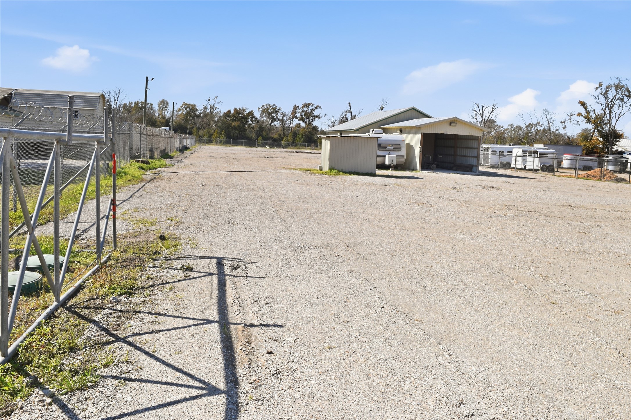 12123 West Dr Property Photo 18
