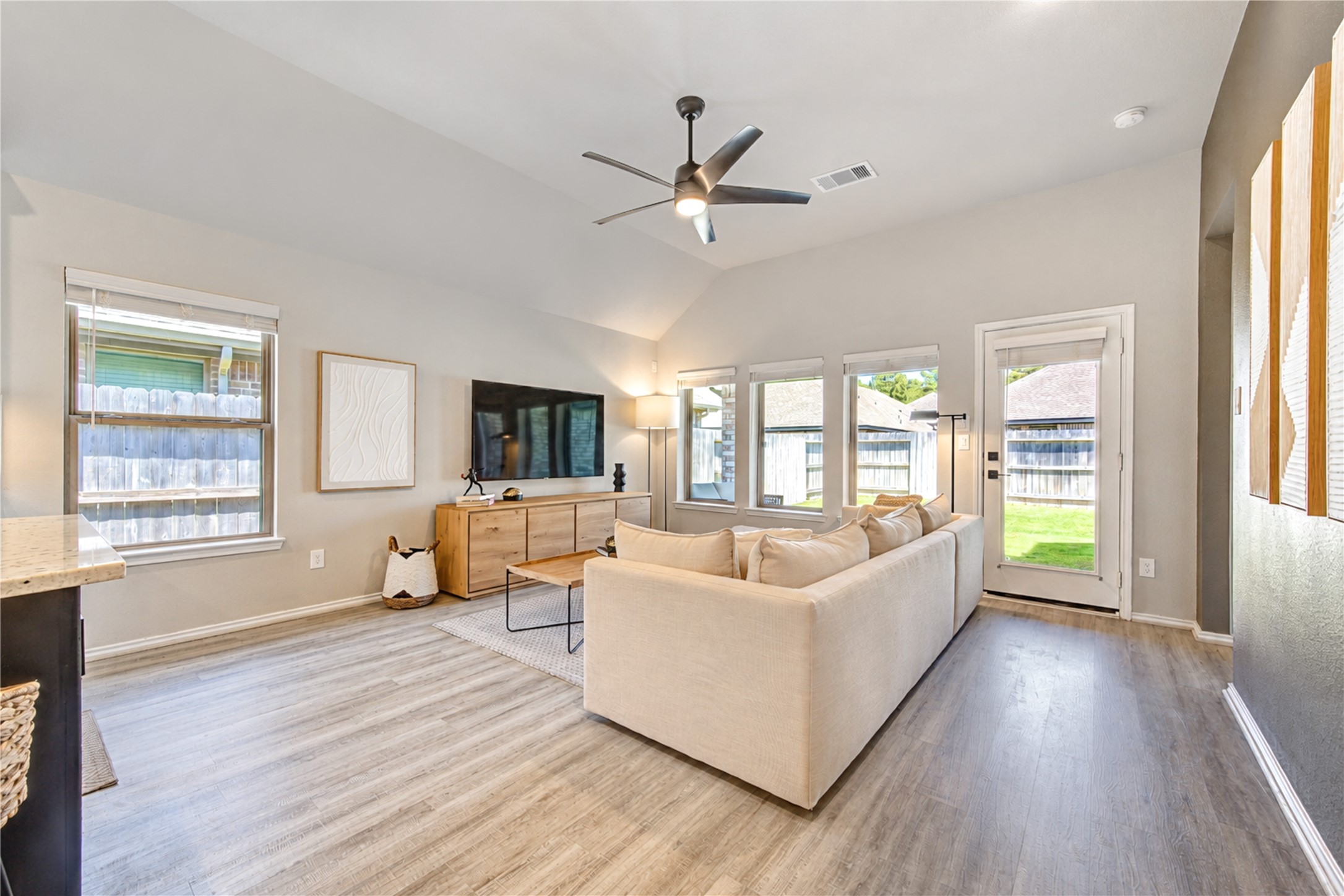 17333 Merlot Skies Street Property Photo 5