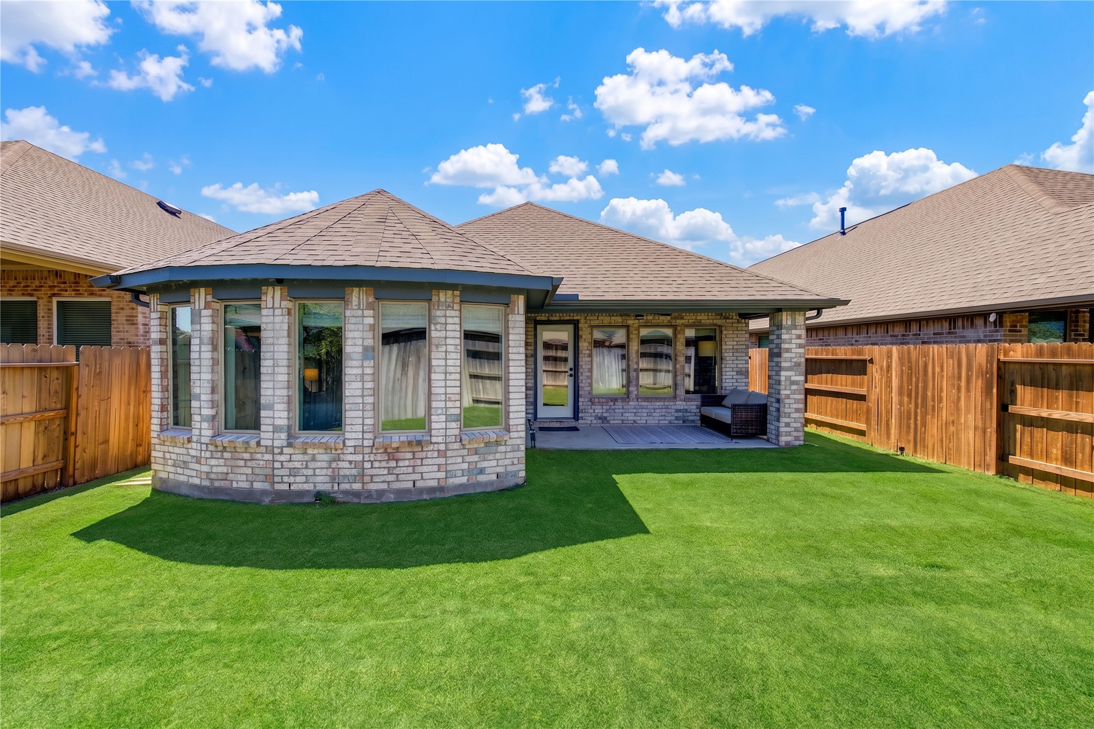 17333 Merlot Skies Street Property Photo 31