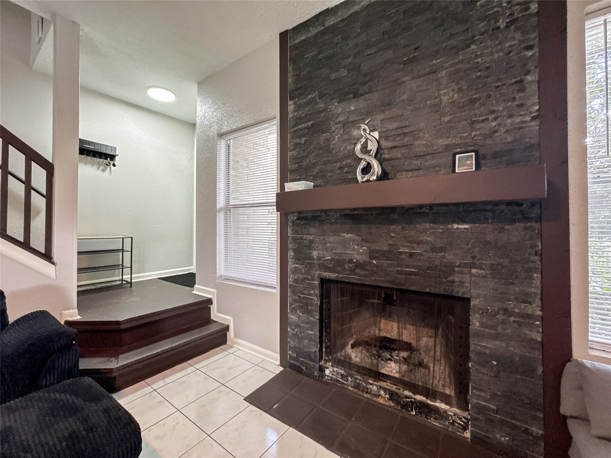 2021 Spenwick Drive 413 Property Photo 5