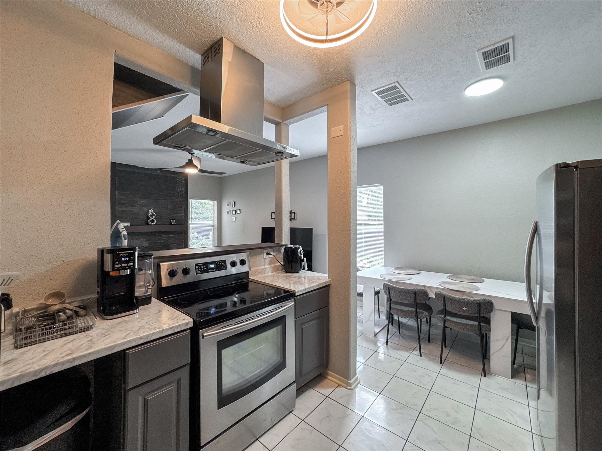 2021 Spenwick Drive 413 Property Photo 10