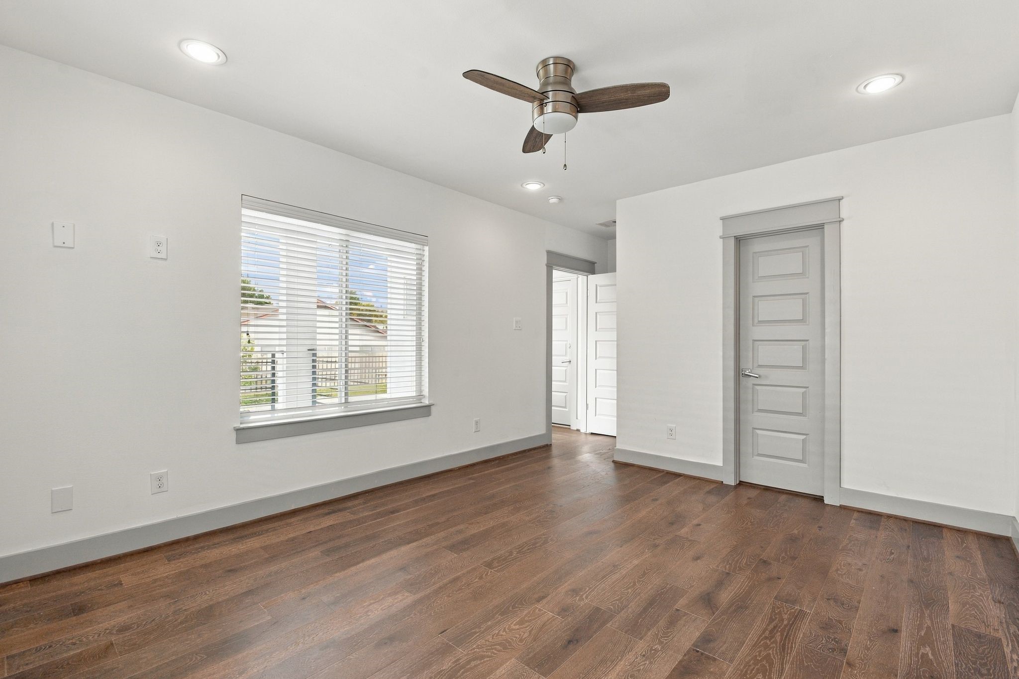 2217 Sherwin Street Property Photo 12