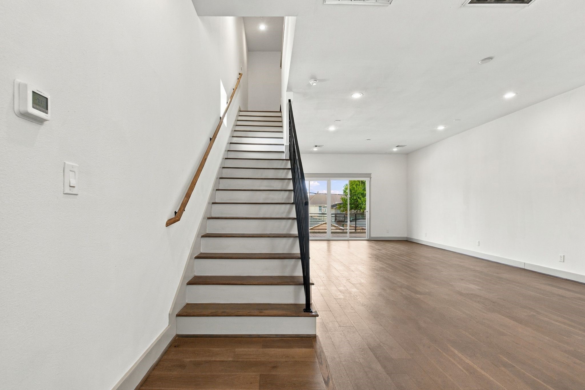 2217 Sherwin Street Property Photo 28