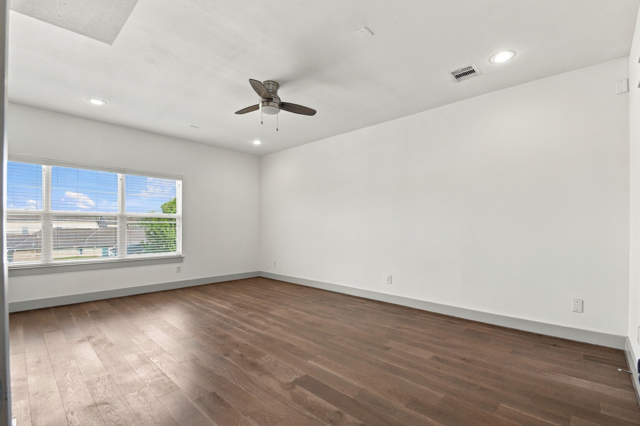 2217 Sherwin Street Property Photo 29