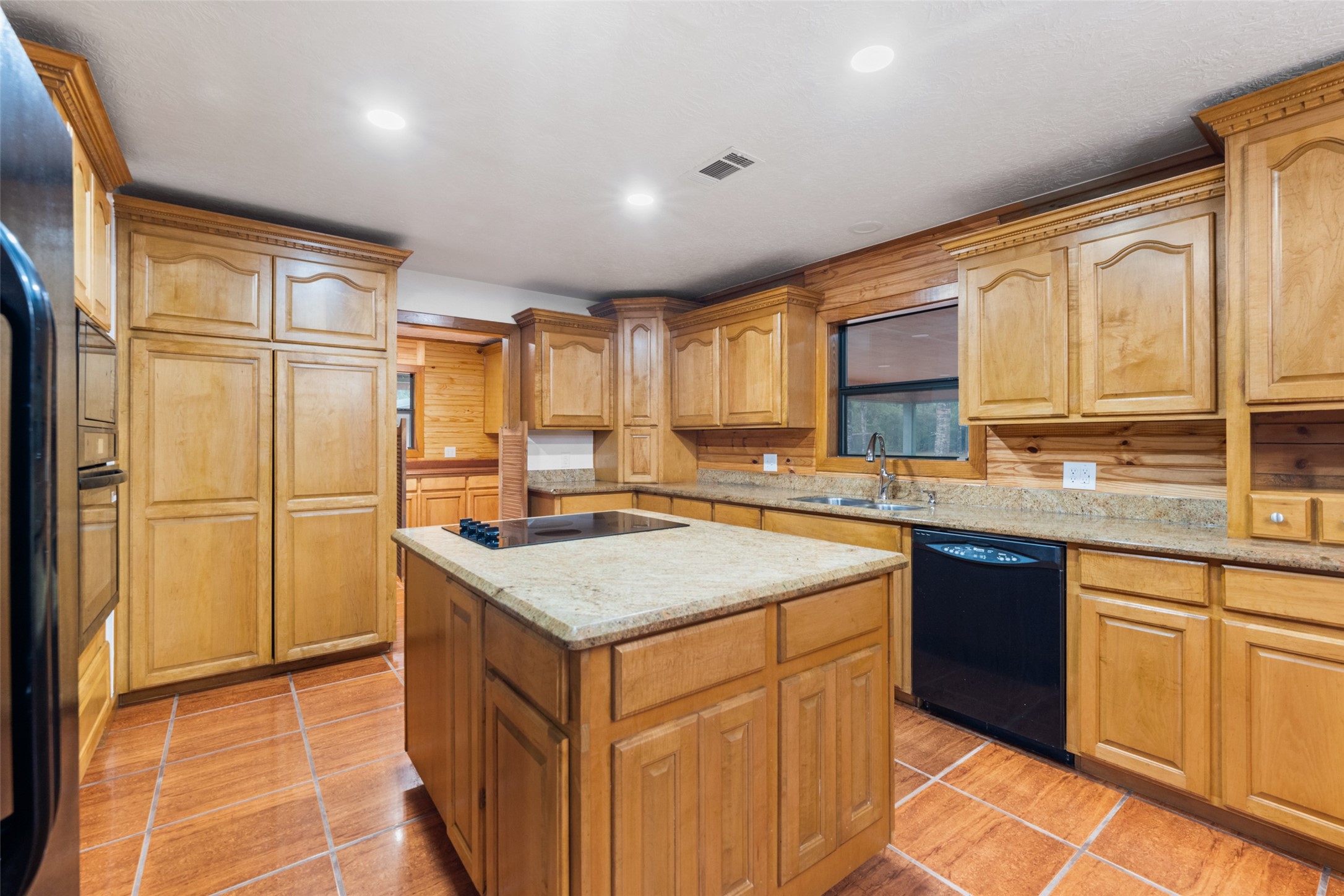 7900 Highway 150 Property Photo 16